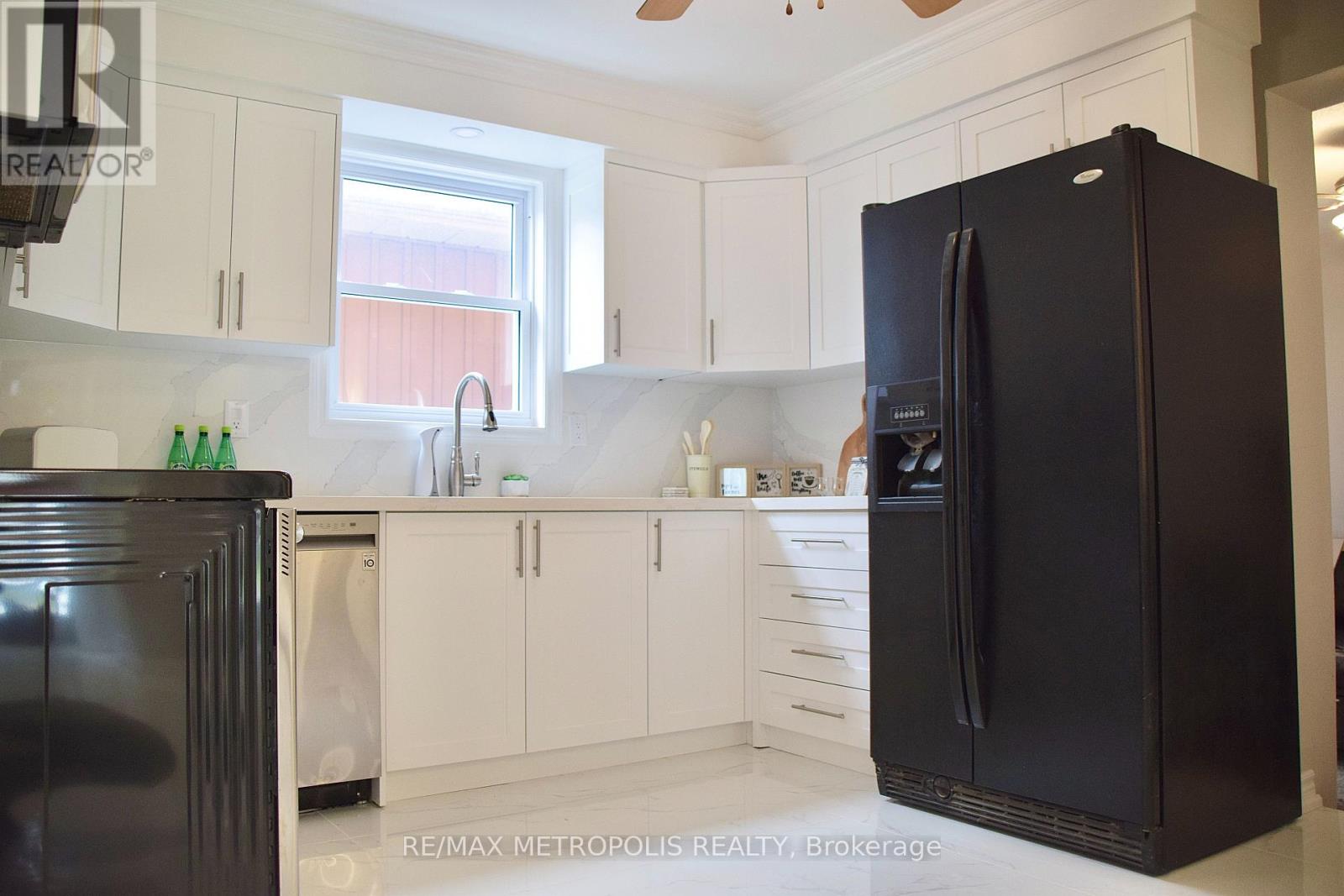 1405 Manitou Drive, Oshawa (Samac), Ontario  L1G 7R2 - Photo 19 - E12799702