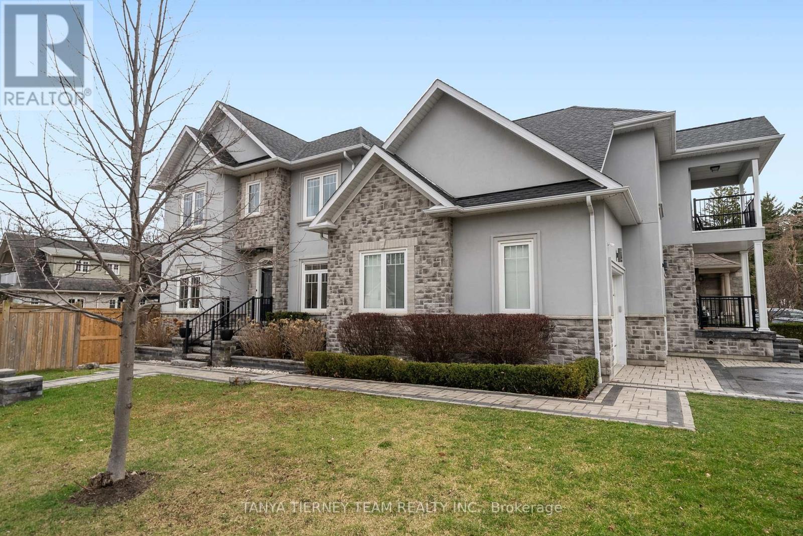 1 Centre Street W, Whitby (Brooklin), Ontario  L1M 1C1 - Photo 3 - E12799704