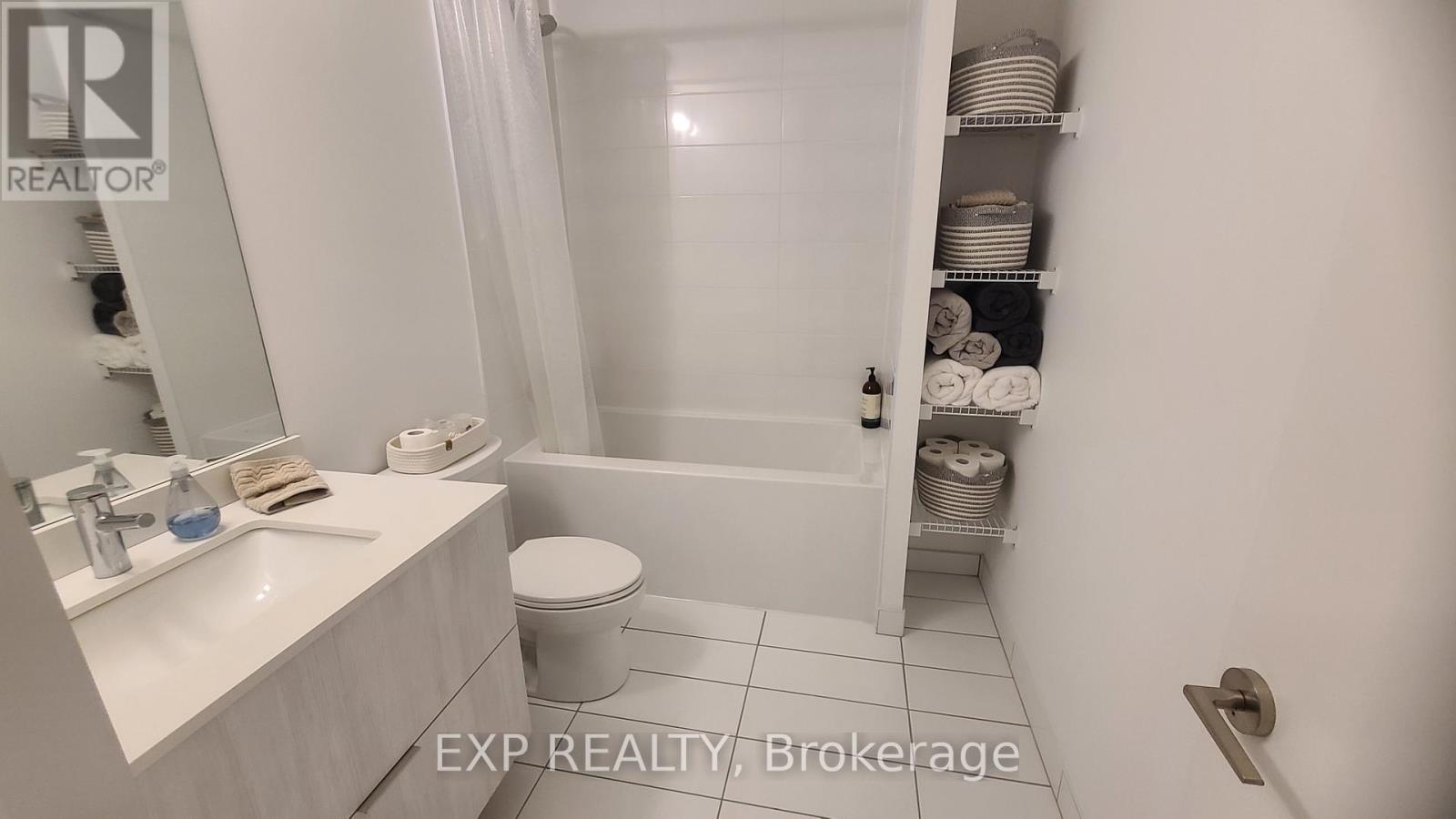 610 - 6 David Eyer Road, Richmond Hill, Ontario  L4S 1M4 - Photo 12 - N12799708