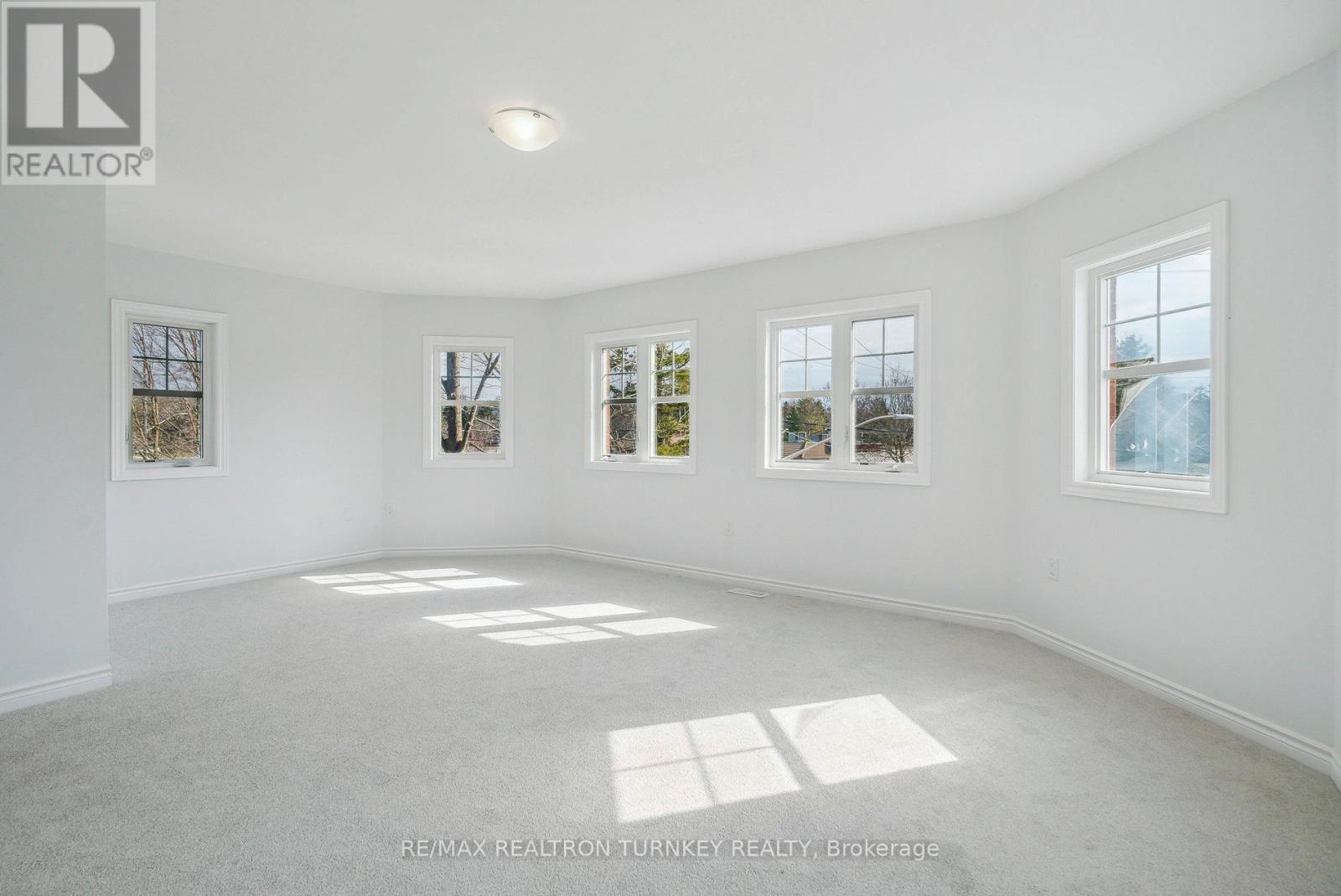 2 Ravenscraig Place, Innisfil (Cookstown), Ontario  L0L 1L0 - Photo 22 - N12799736