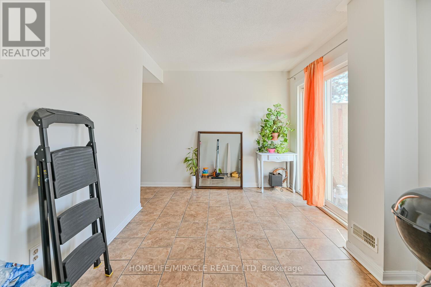 98 - 1128 Dundas Street W, Mississauga, Ontario  L5C 1E1 - Photo 22 - W12706128