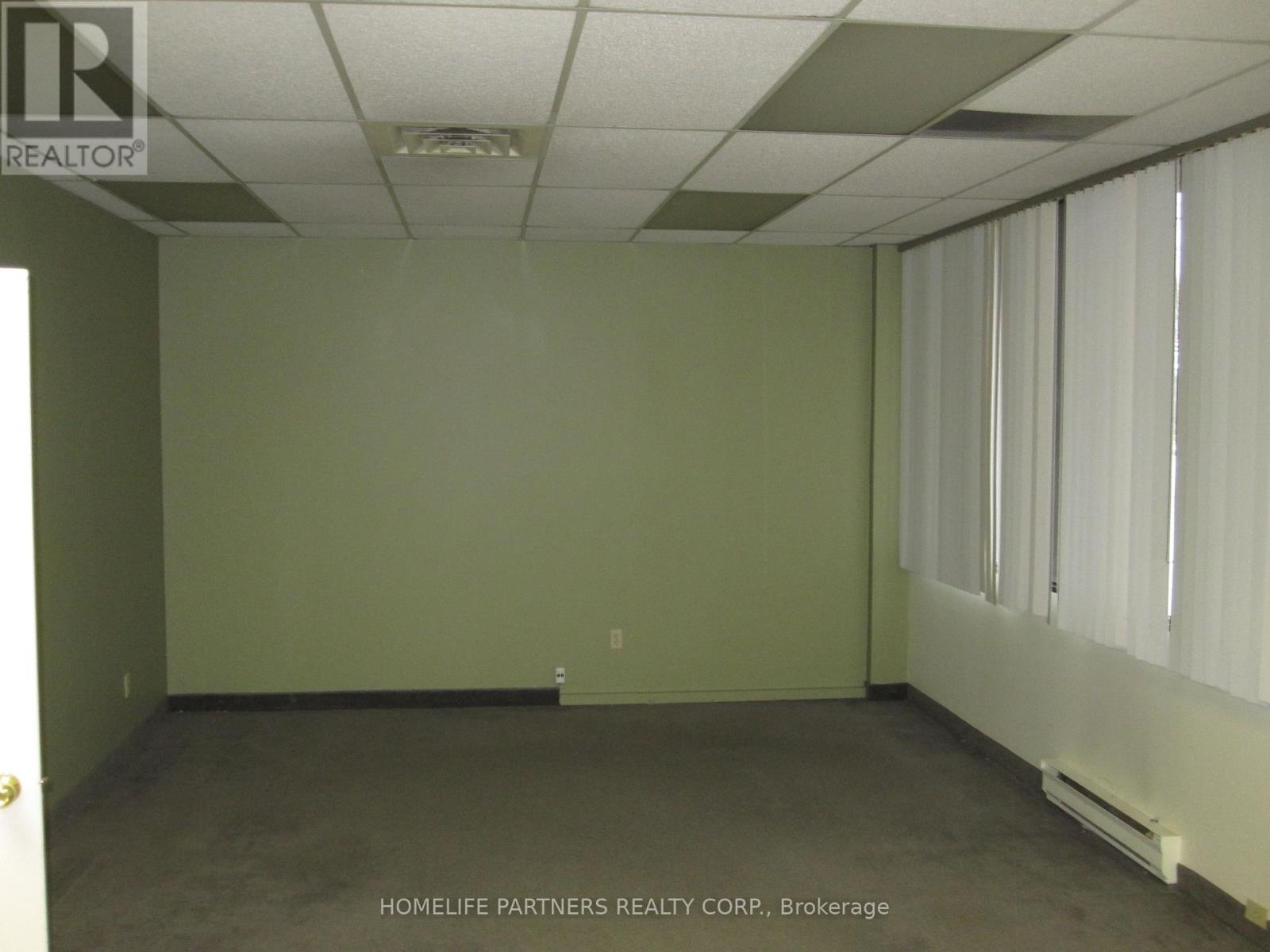 102 - 1013 Wilson Avenue, Toronto, Ontario  M3K 1G1 - Photo 7 - W12799610