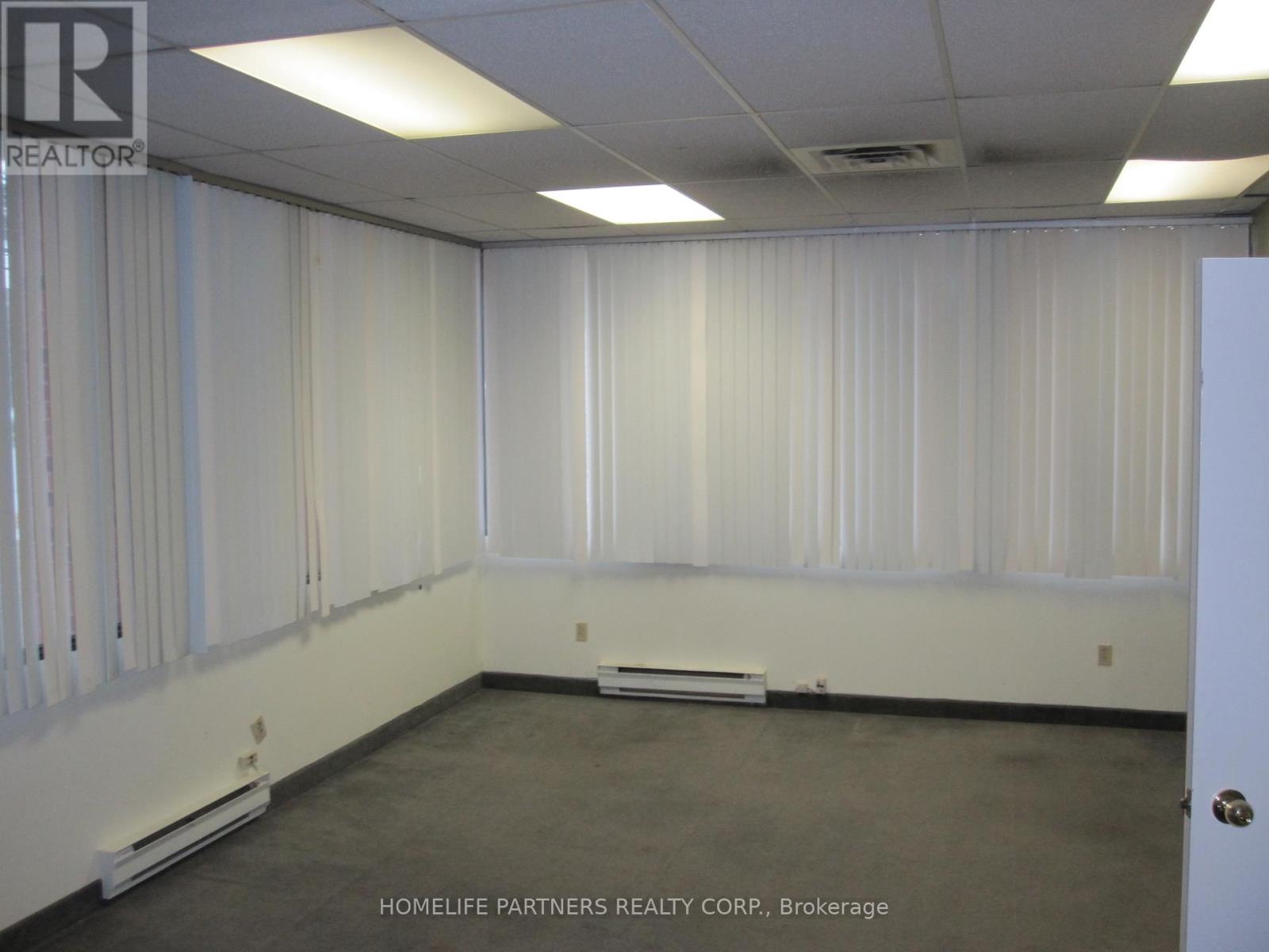 102 - 1013 Wilson Avenue, Toronto, Ontario  M3K 1G1 - Photo 8 - W12799610