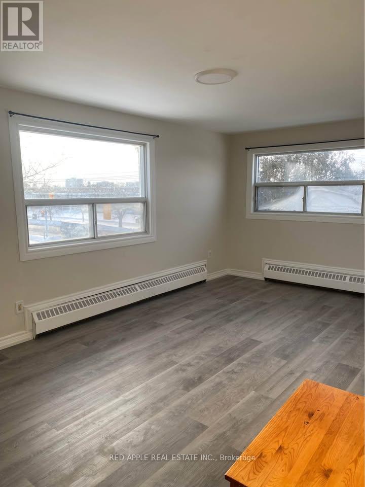 211 MILVAN DRIVE, Toronto, Ontario