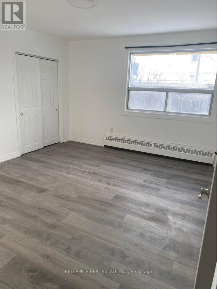 211 Milvan Drive, Toronto, Ontario  M9L 2A3 - Photo 7 - W12799656