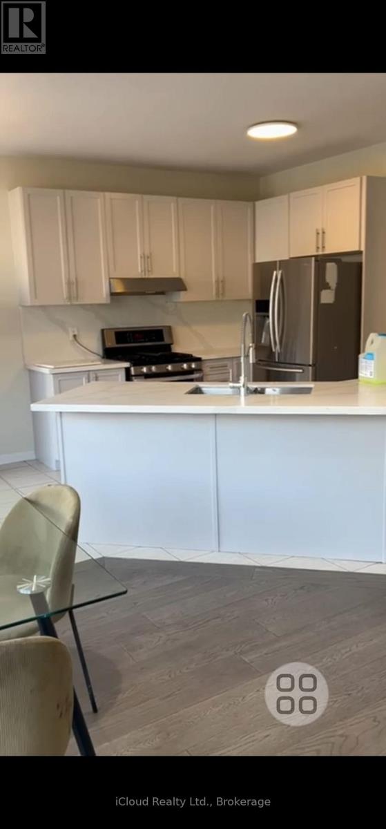 472 Carbert Crescent, Milton, Ontario  L9T 8H8 - Photo 3 - W12799660