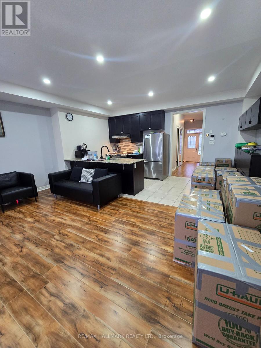 32 Kempenfelt Trail, Brampton (Northwest Brampton), Ontario  L7A 0Z6 - Photo 18 - W12799668