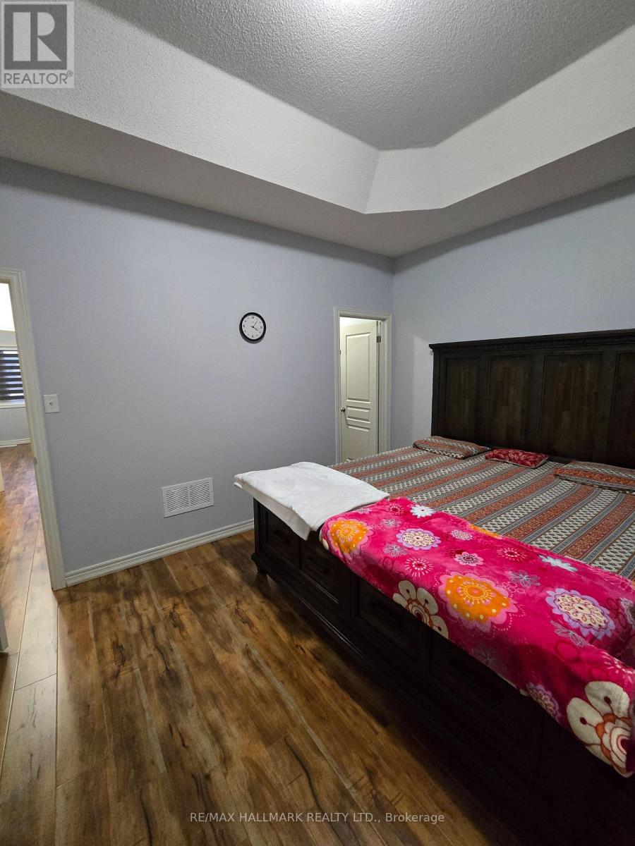 32 Kempenfelt Trail, Brampton (Northwest Brampton), Ontario  L7A 0Z6 - Photo 21 - W12799668