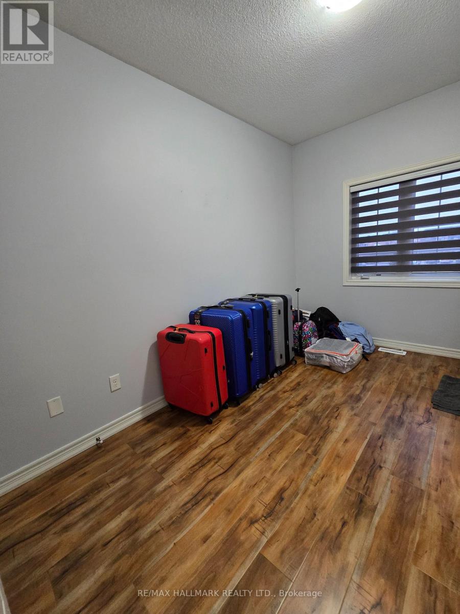 32 Kempenfelt Trail, Brampton (Northwest Brampton), Ontario  L7A 0Z6 - Photo 29 - W12799668