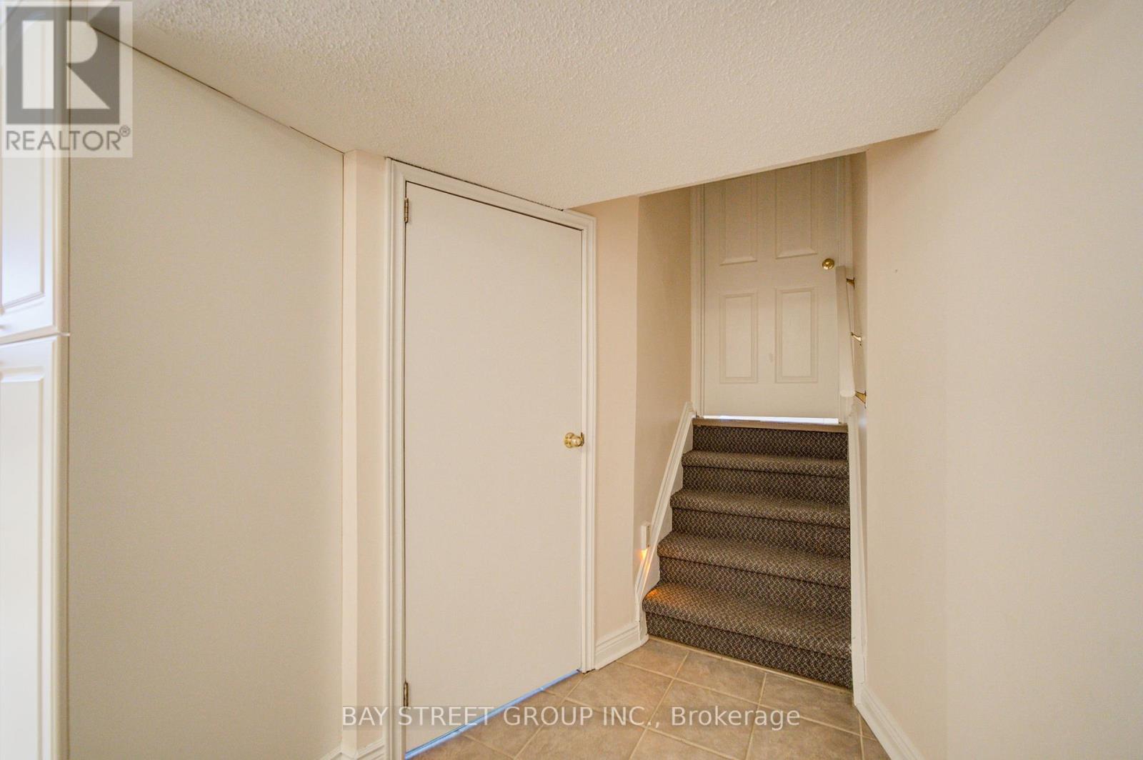 2207 Sunnyvale Drive, Oakville, Ontario  L6L 1W6 - Photo 38 - W12799682