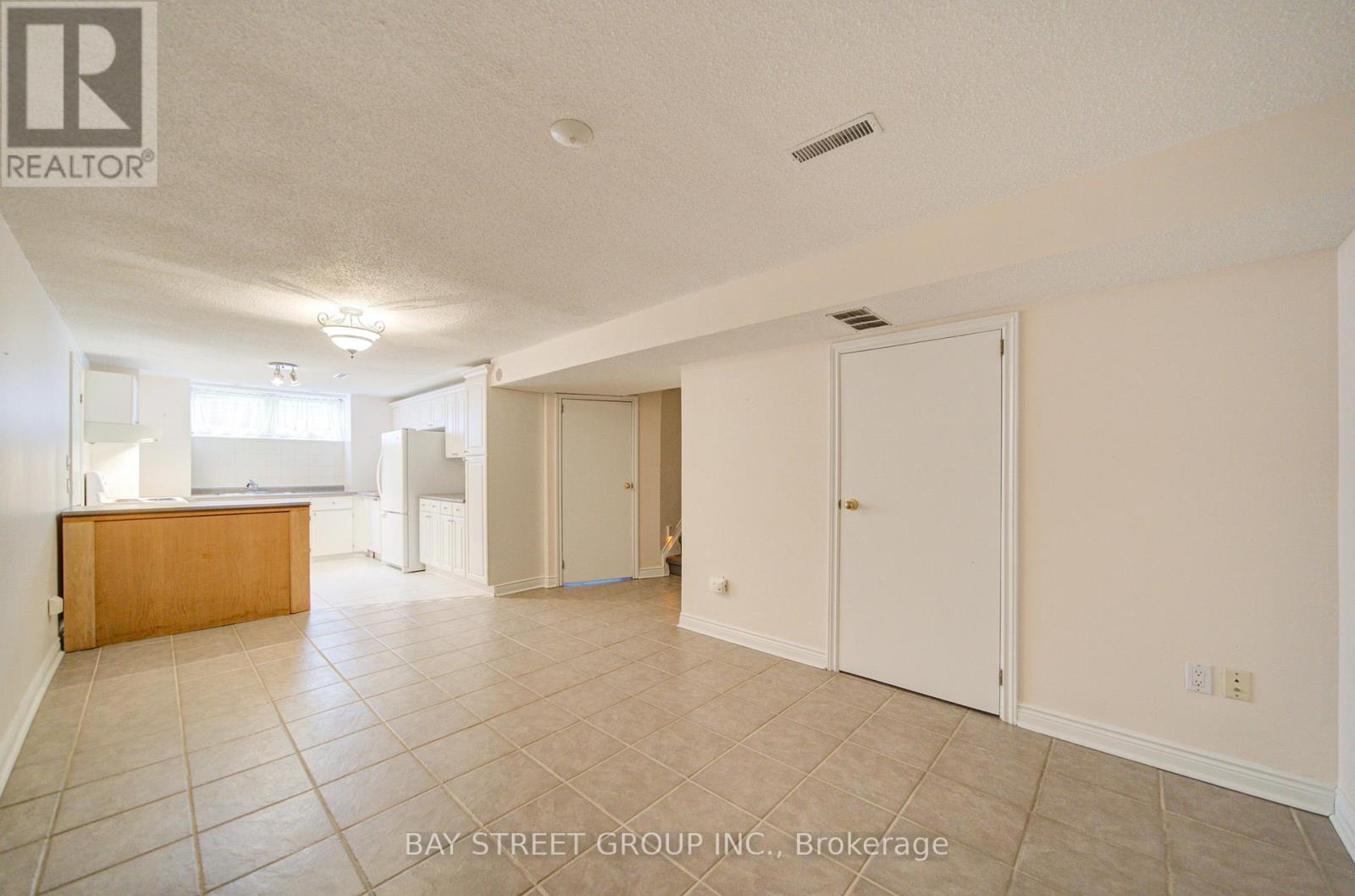 2207 Sunnyvale Drive, Oakville, Ontario  L6L 1W6 - Photo 39 - W12799682