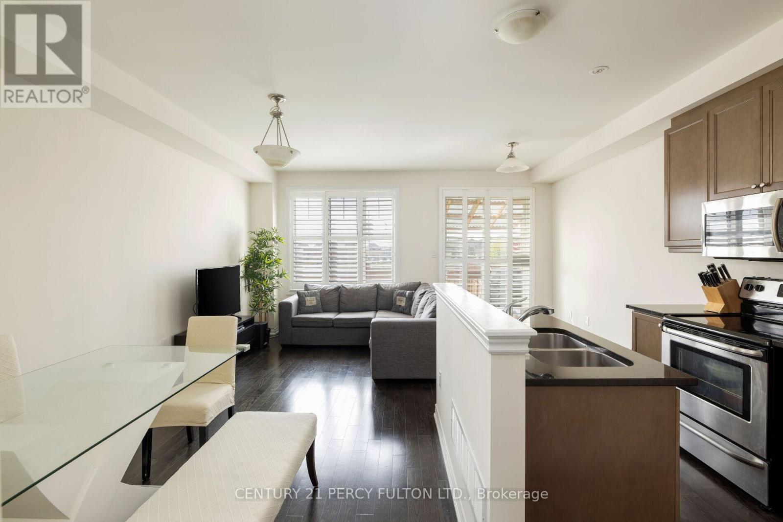 202 Sky Harbour Drive, Brampton (Bram West), Ontario  L6Y 2Z7 - Photo 8 - W12799714