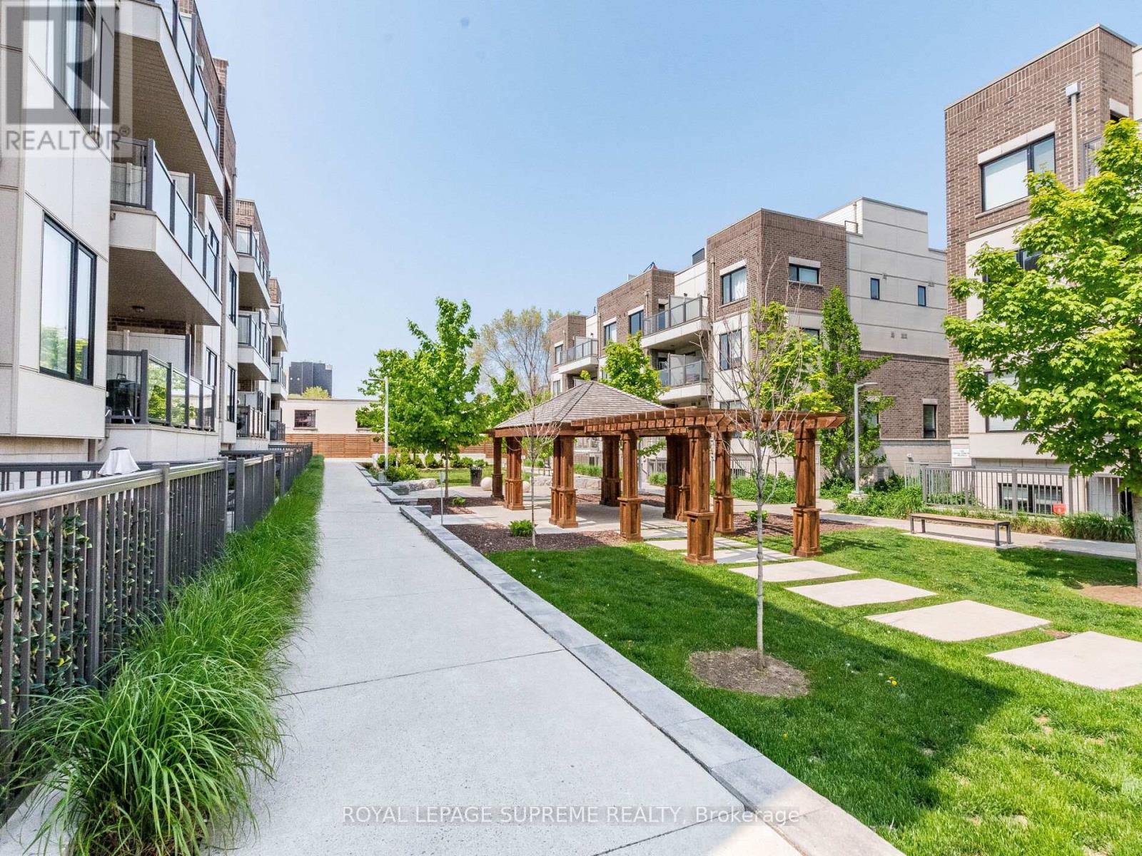 14 - 6 Drummond Street, Toronto, Ontario  M8V 1Y8 - Photo 5 - W12799718