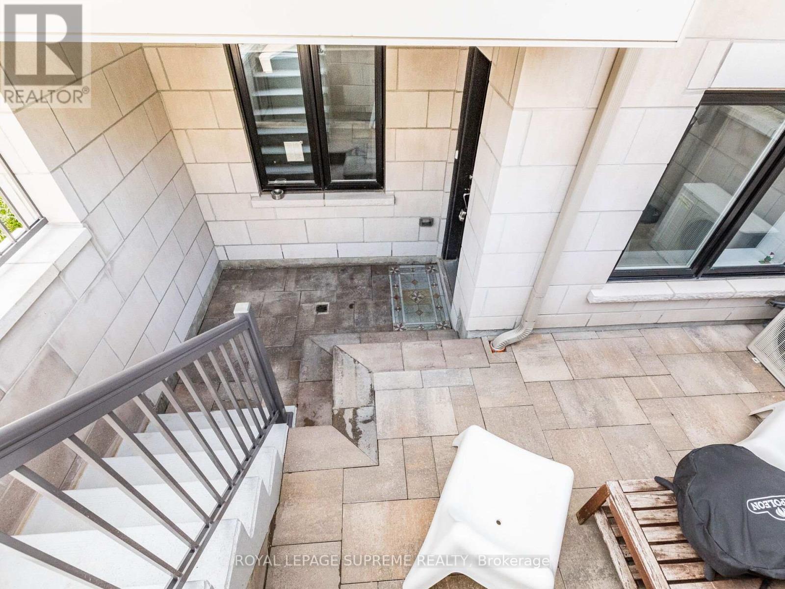 14 - 6 Drummond Street, Toronto, Ontario  M8V 1Y8 - Photo 6 - W12799718