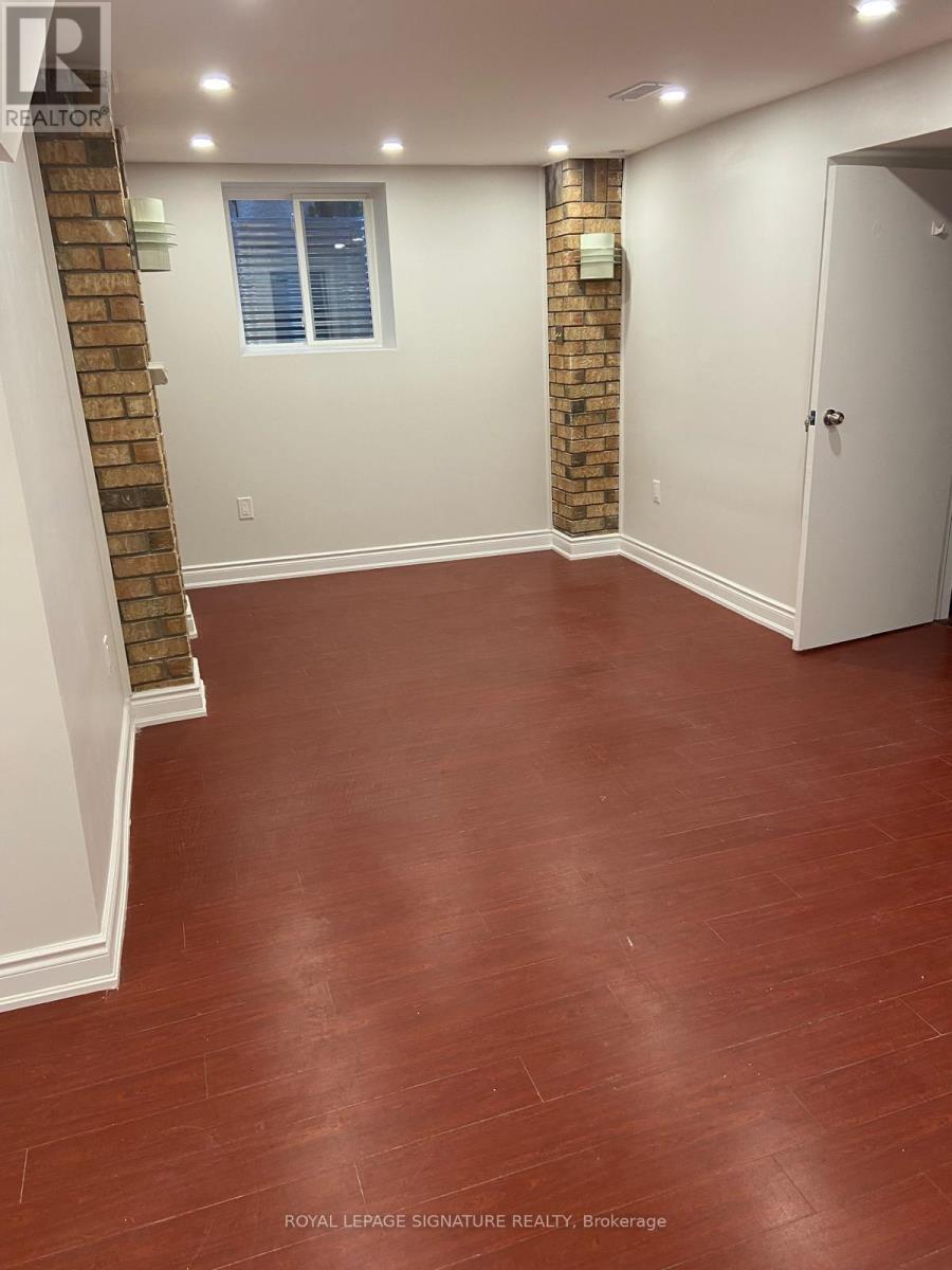 3163 Galbraith Drive, Mississauga, Ontario  L5L 3Y9 - Photo 9 - W12799724