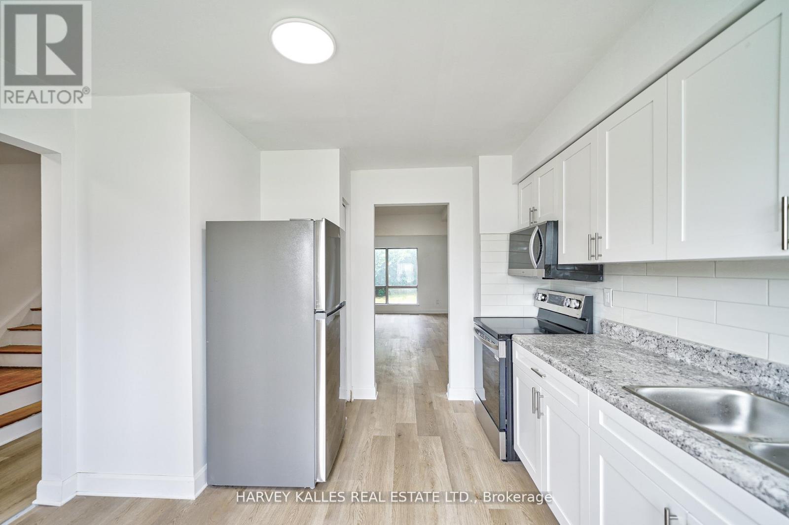 Th511 - 2000 Sheppard Avenue W, Toronto, Ontario  M3N 1A2 - Photo 10 - W12799732