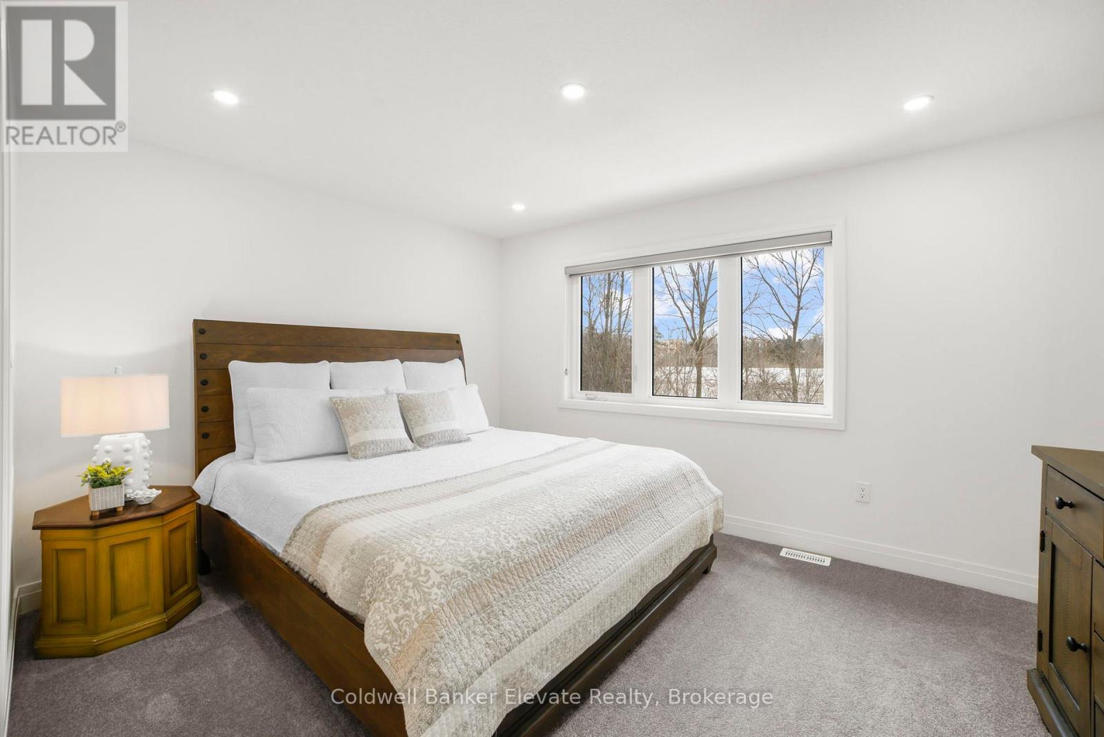 42 Windtree Way, Halton Hills, Ontario  L7G 0C4 - Photo 11 - W12799744