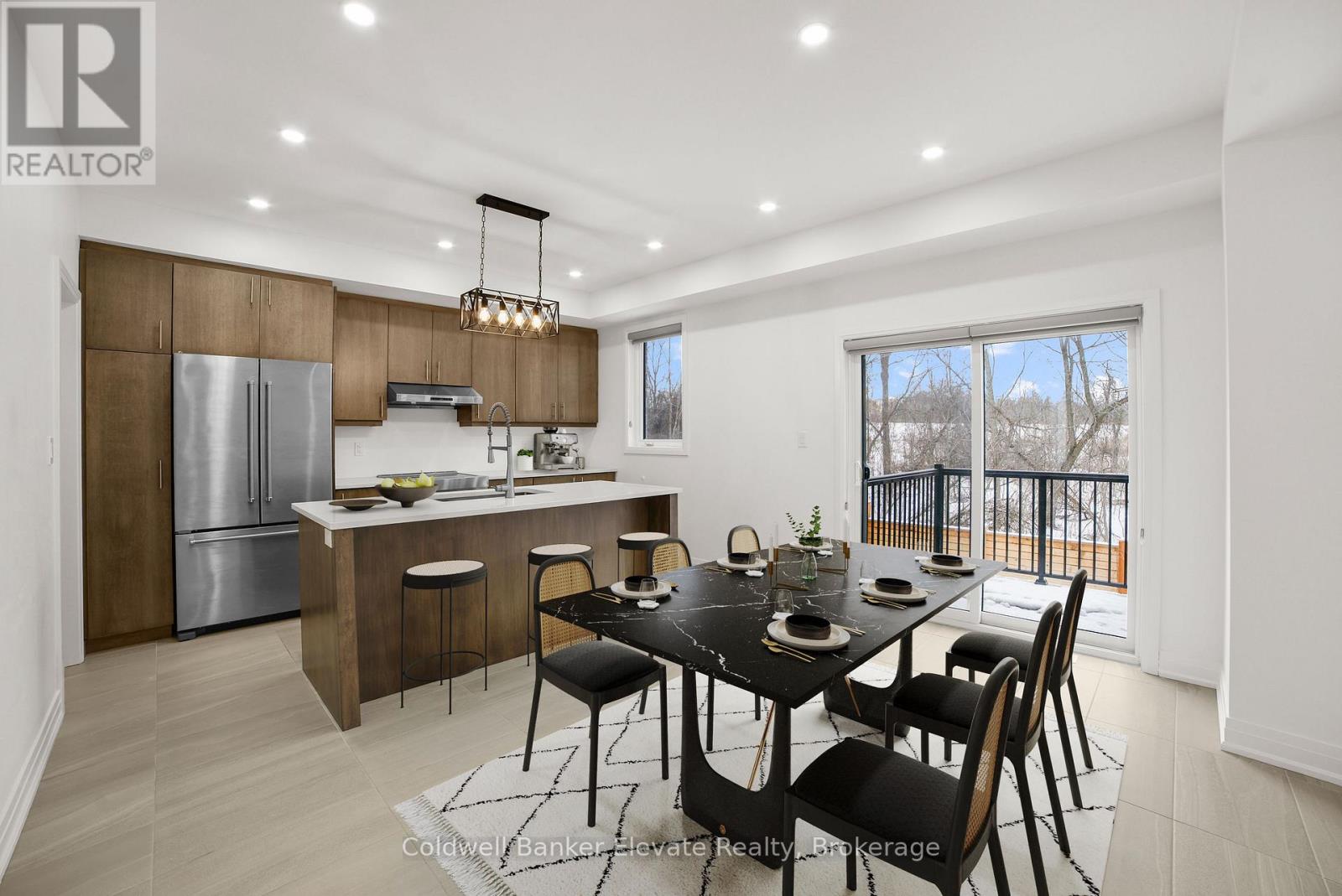 42 Windtree Way, Halton Hills, Ontario  L7G 0C4 - Photo 5 - W12799744