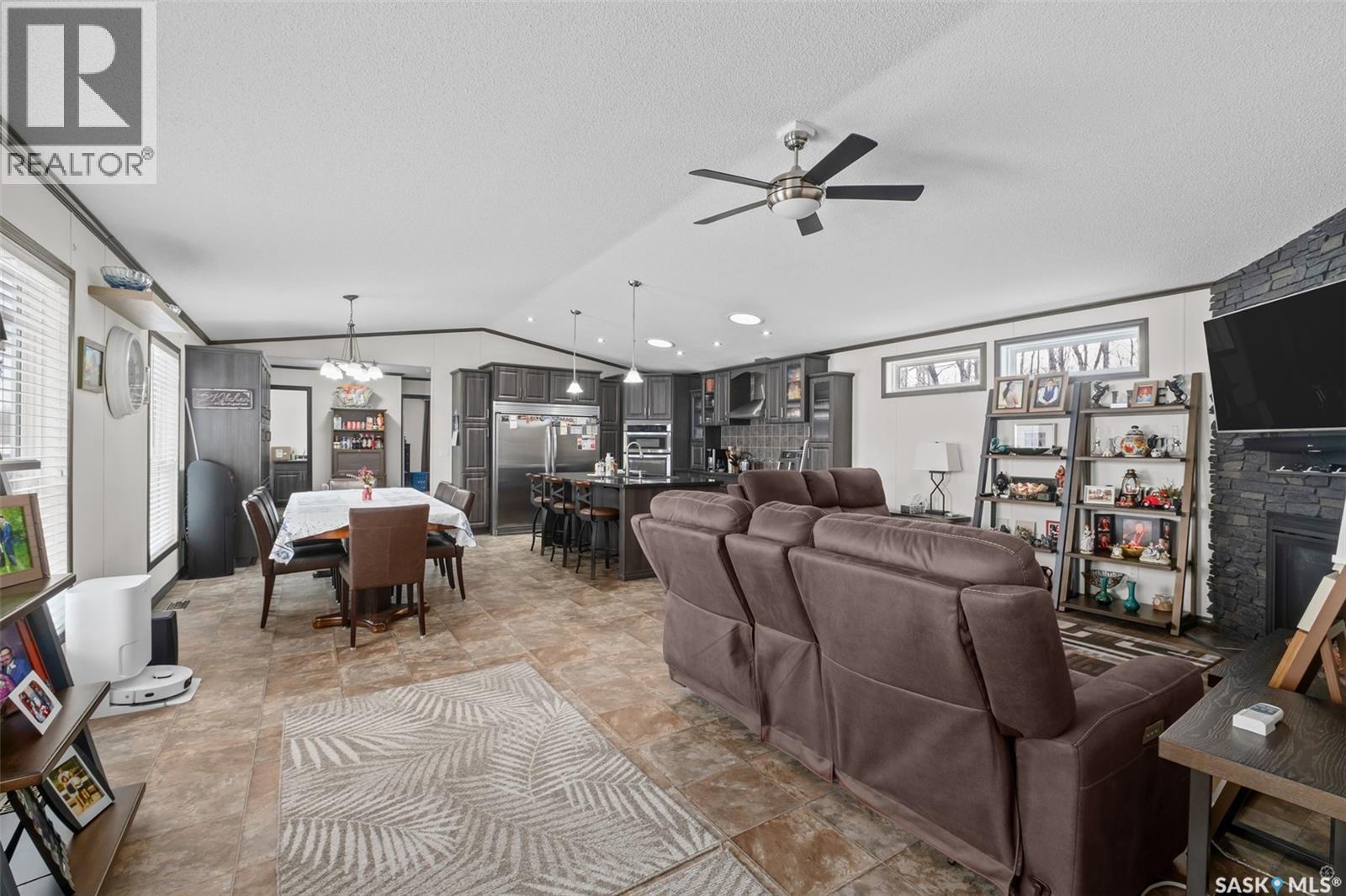 320 B Avenue, Shellbrook Rm No. 493, Saskatchewan  S0J 1G0 - Photo 3 - SK028793