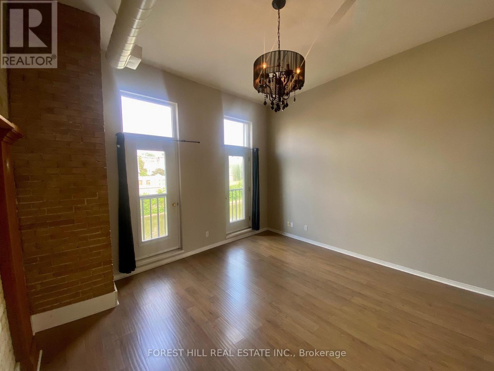 1 - 18 Water Street N, Cambridge, Ontario  N1R 3B1 - Photo 5 - X12799608