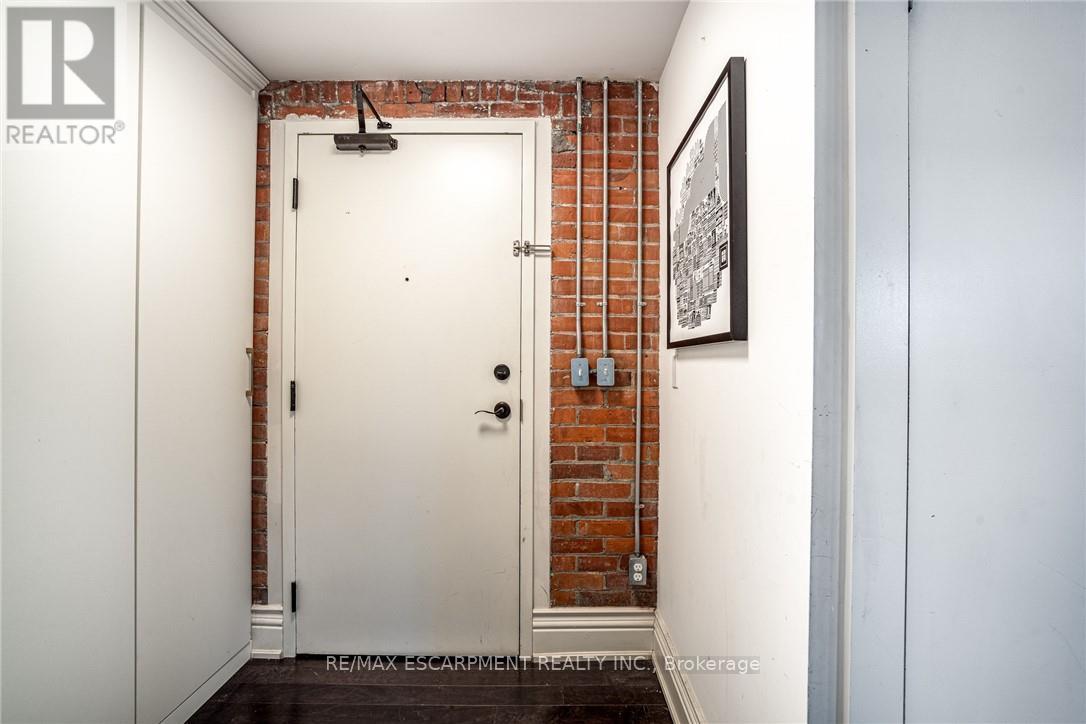 104 - 200 Stinson Street, Hamilton (Stinson), Ontario  L8N 4J5 - Photo 3 - X12799628