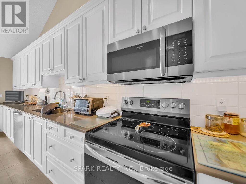 174 Riverwalk Place, Guelph/eramosa (Rockwood), Ontario  N0B 2K0 - Photo 15 - X12799696