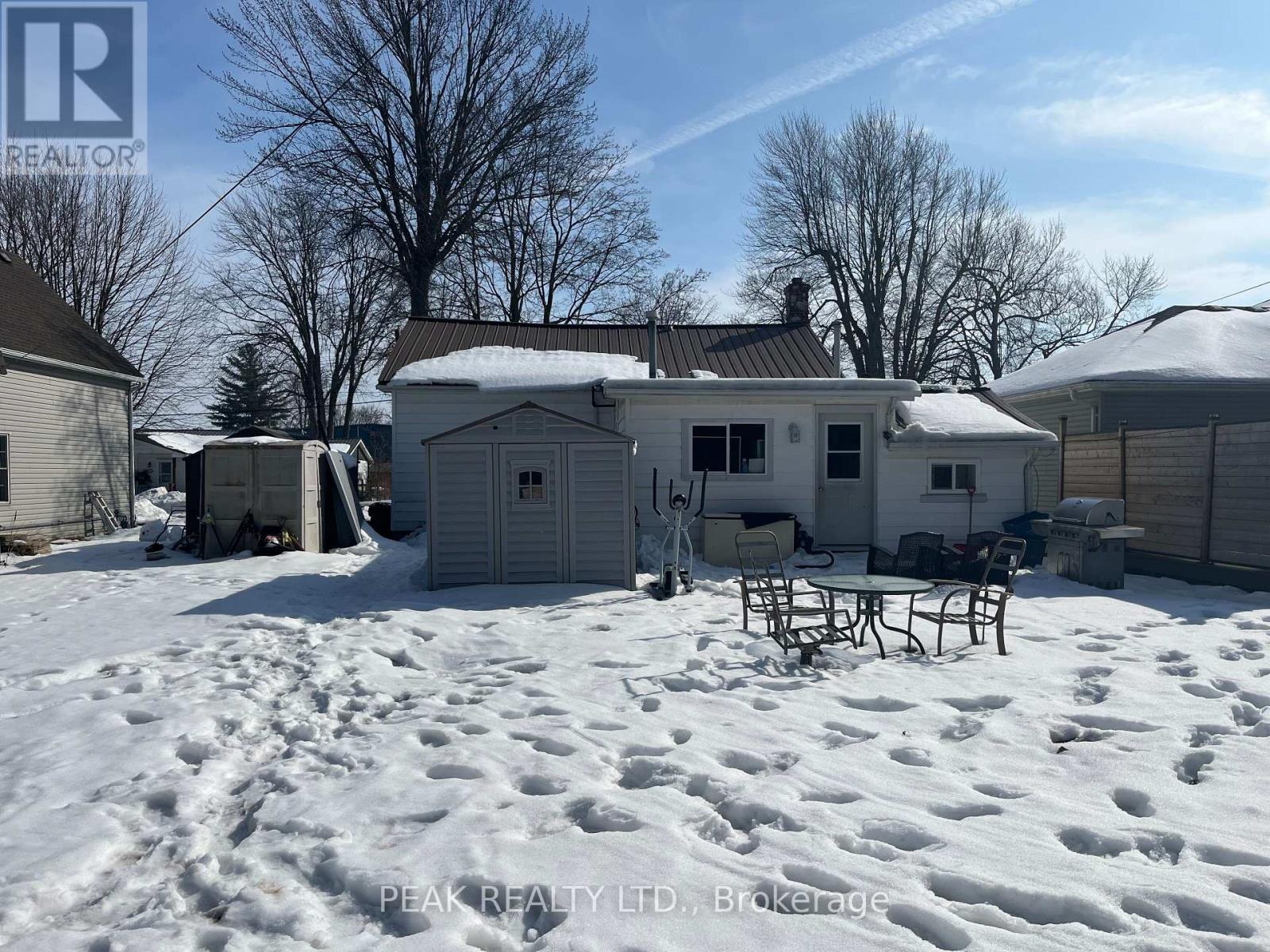 152 Elm Street, Chatham-Kent, Ontario  N0P 1C0 - Photo 3 - X12799698