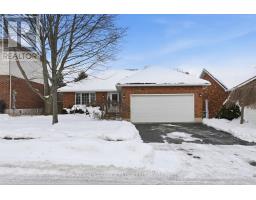 5 LININGTON TRAIL, Hamilton, Ontario