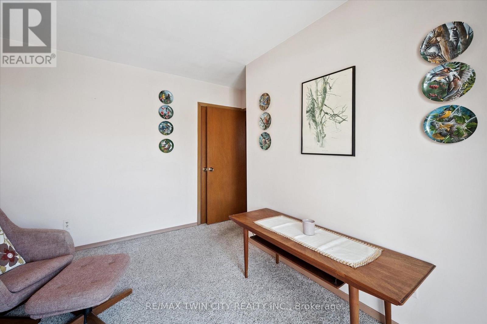 358 Southill Drive, Kitchener, Ontario  N2A 2R1 - Photo 17 - X12799772