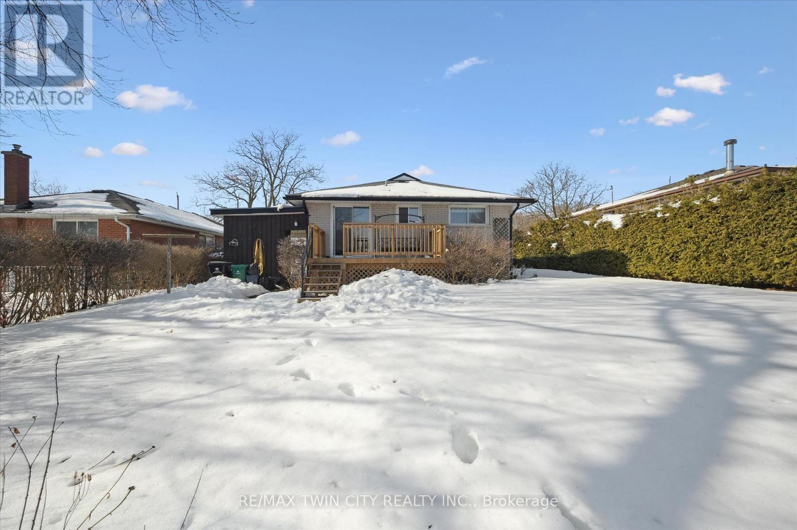 358 Southill Drive, Kitchener, Ontario  N2A 2R1 - Photo 29 - X12799772