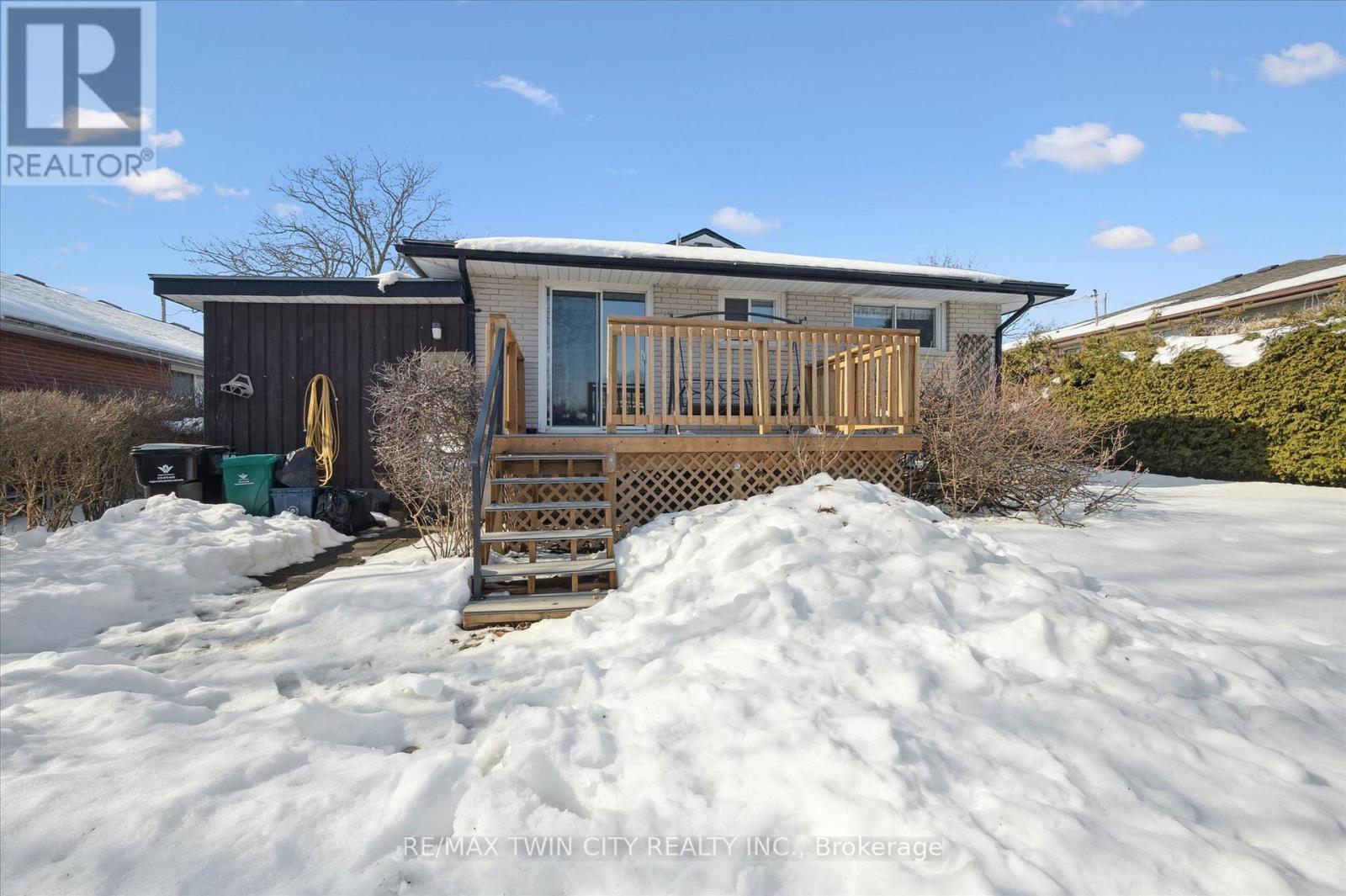 358 Southill Drive, Kitchener, Ontario  N2A 2R1 - Photo 30 - X12799772