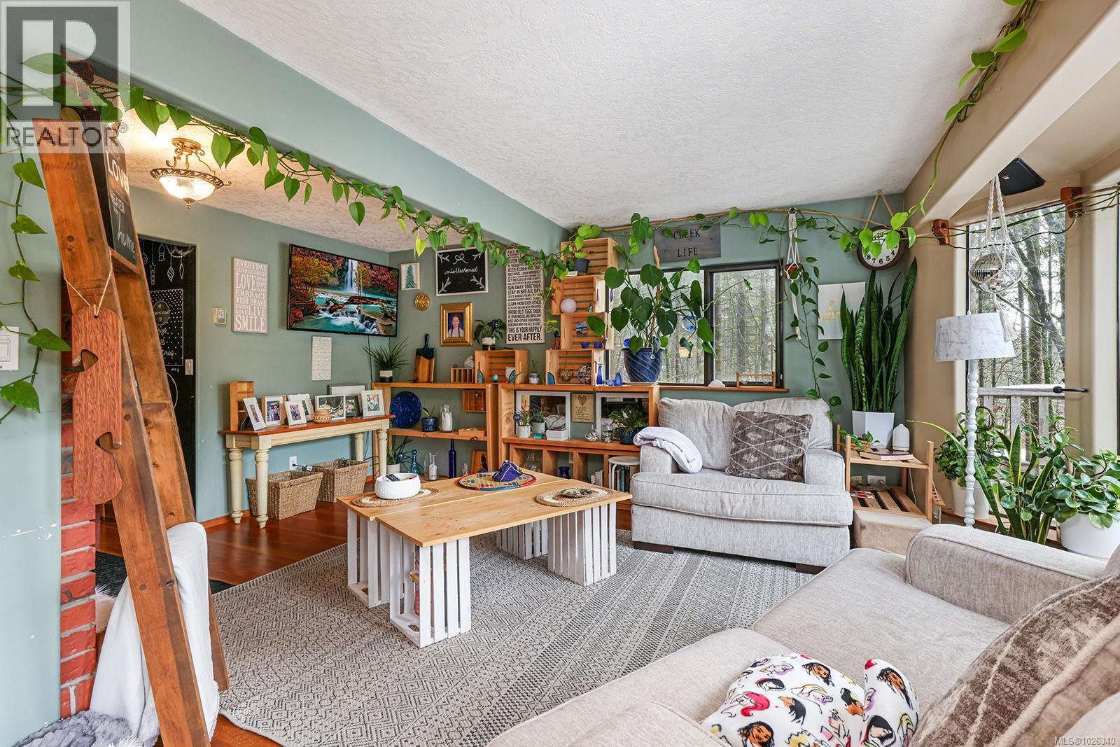 4026 Macaulay Rd, Black Creek, British Columbia V9J 1C8 - Photo 5 - 1026340