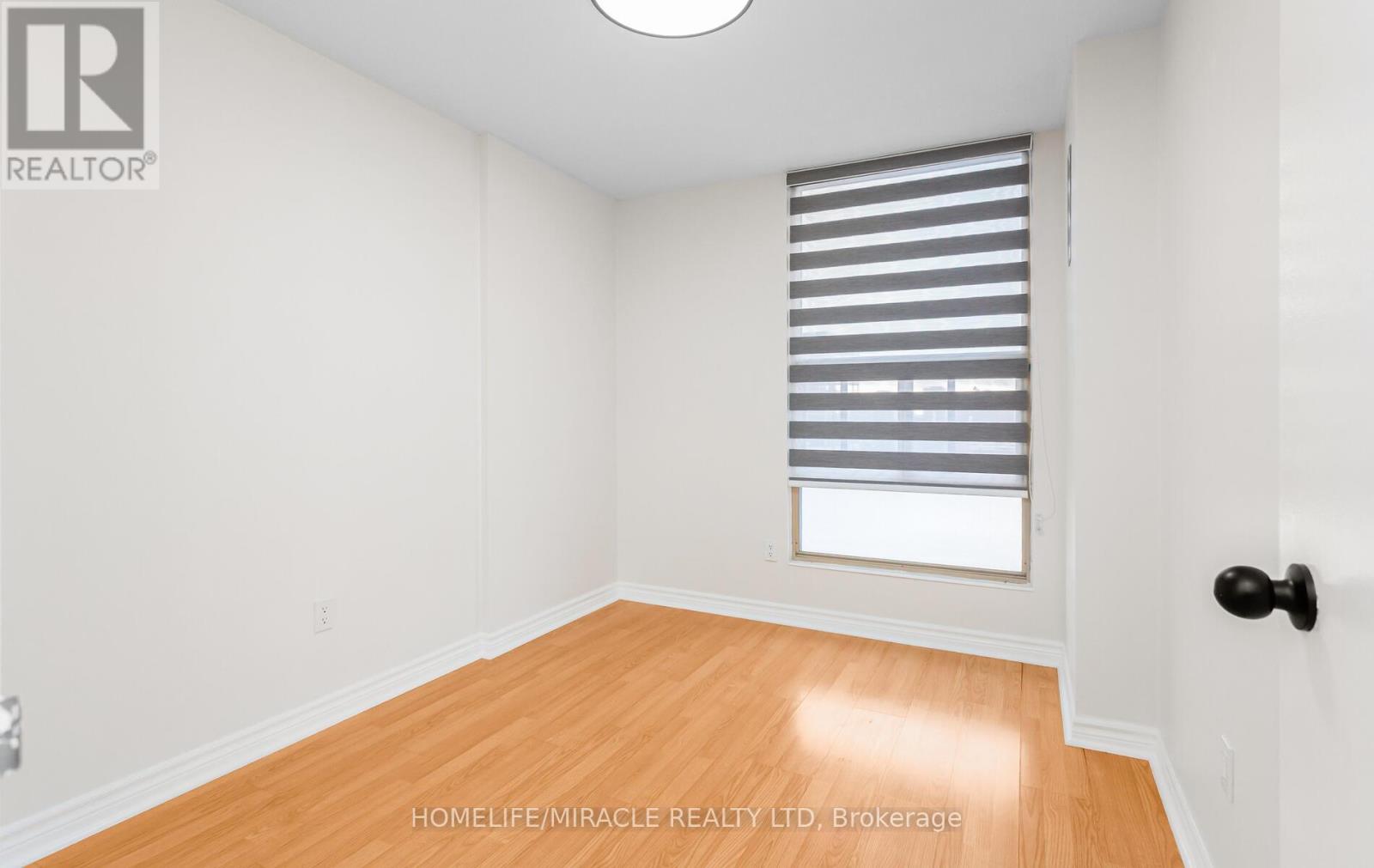 1102 - 15 Kensington Road, Brampton, Ontario  L6T 3W2 - Photo 16 - W12796696