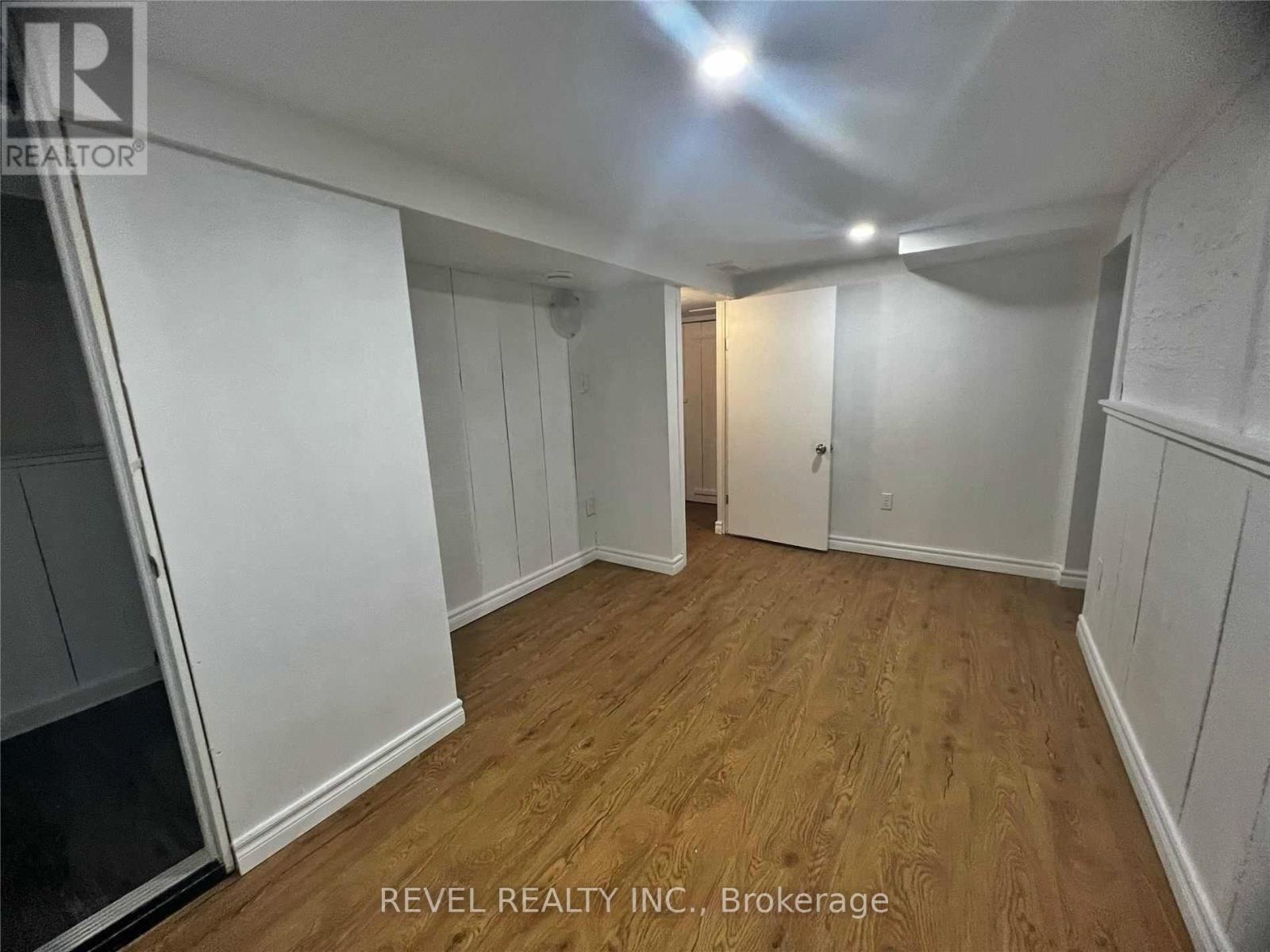 45 Fairbanks Street, Oshawa, Ontario  L1H 2L7 - Photo 15 - E12799866