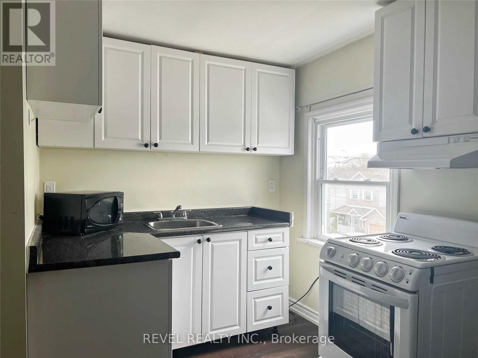 45 Fairbanks Street, Oshawa, Ontario  L1H 2L7 - Photo 18 - E12799866