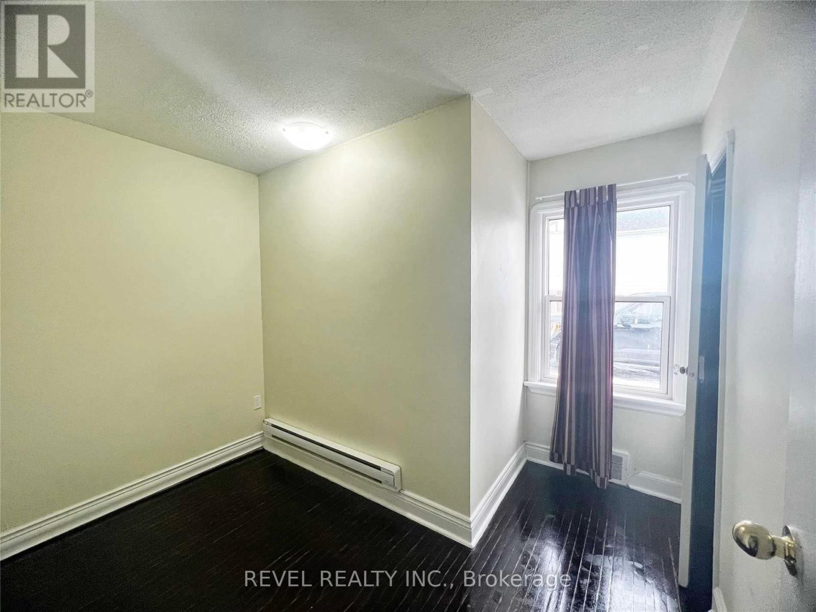 45 Fairbanks Street, Oshawa, Ontario  L1H 2L7 - Photo 5 - E12799866