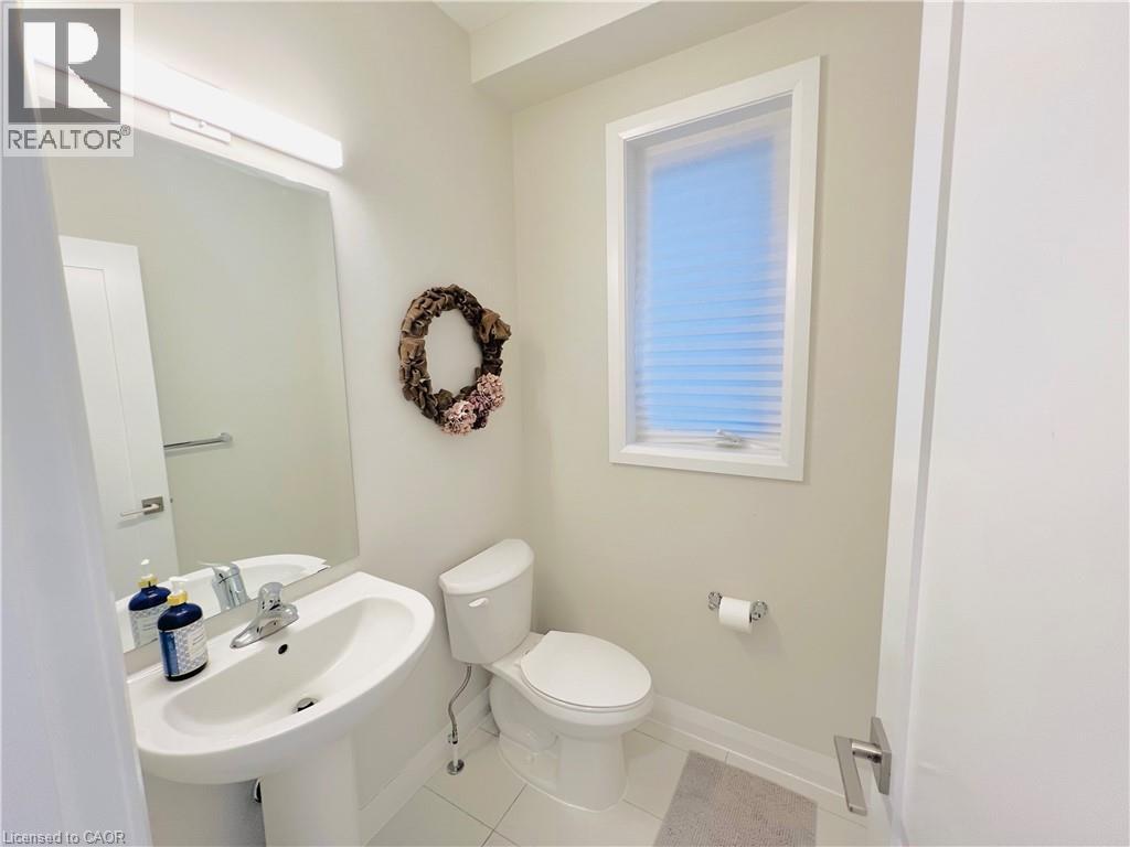 11 Cherry Blossom Heights, Hamilton, Ontario  L9B 0E9 - Photo 21 - 40803732