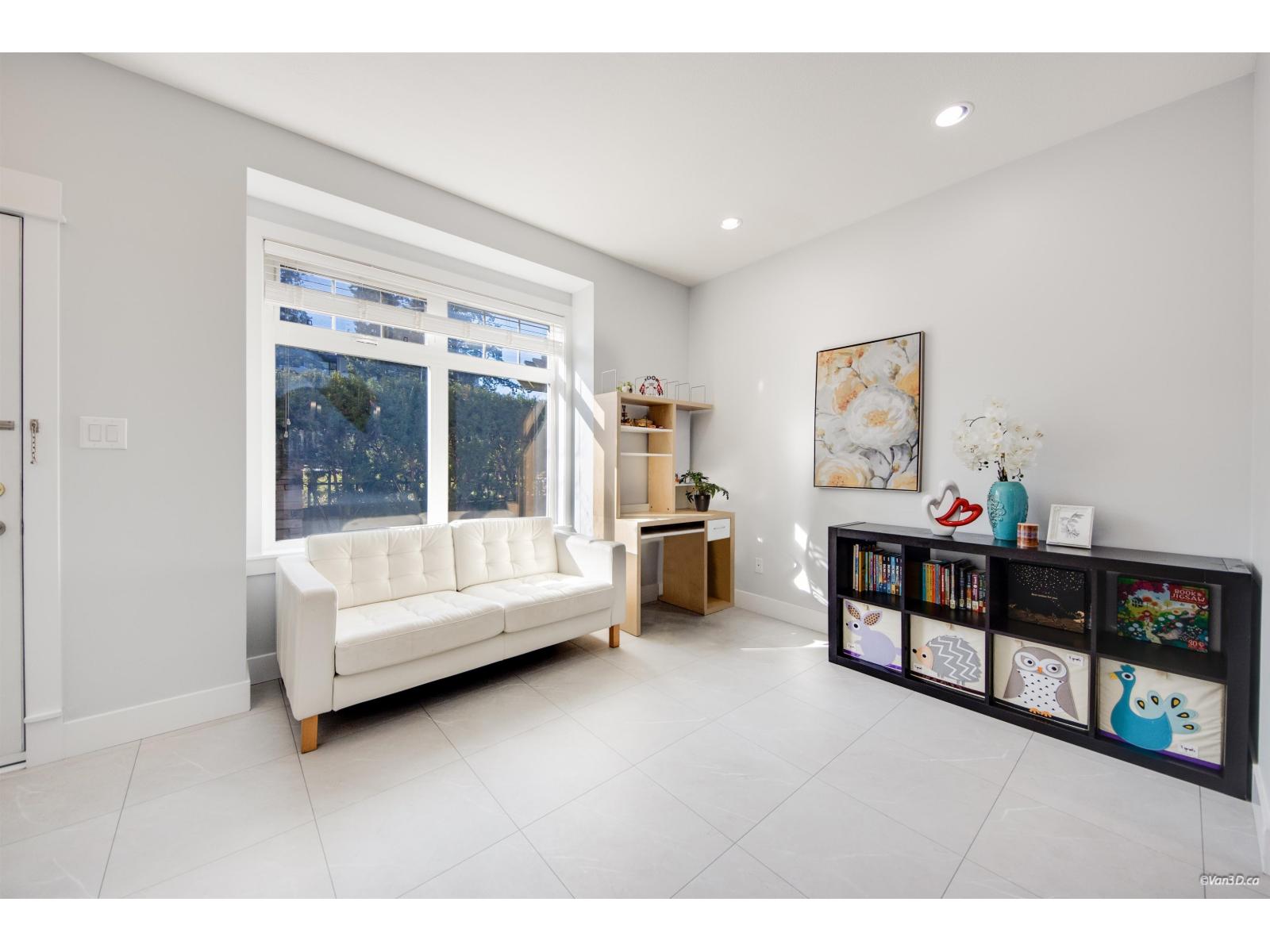 28 2689 Parkway Drive, Surrey, British Columbia  V4P 0C3 - Photo 2 - R3090489