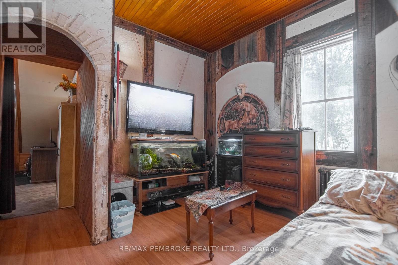 476 Airport Road, Petawawa, Ontario  K8A 6W7 - Photo 20 - X12799856