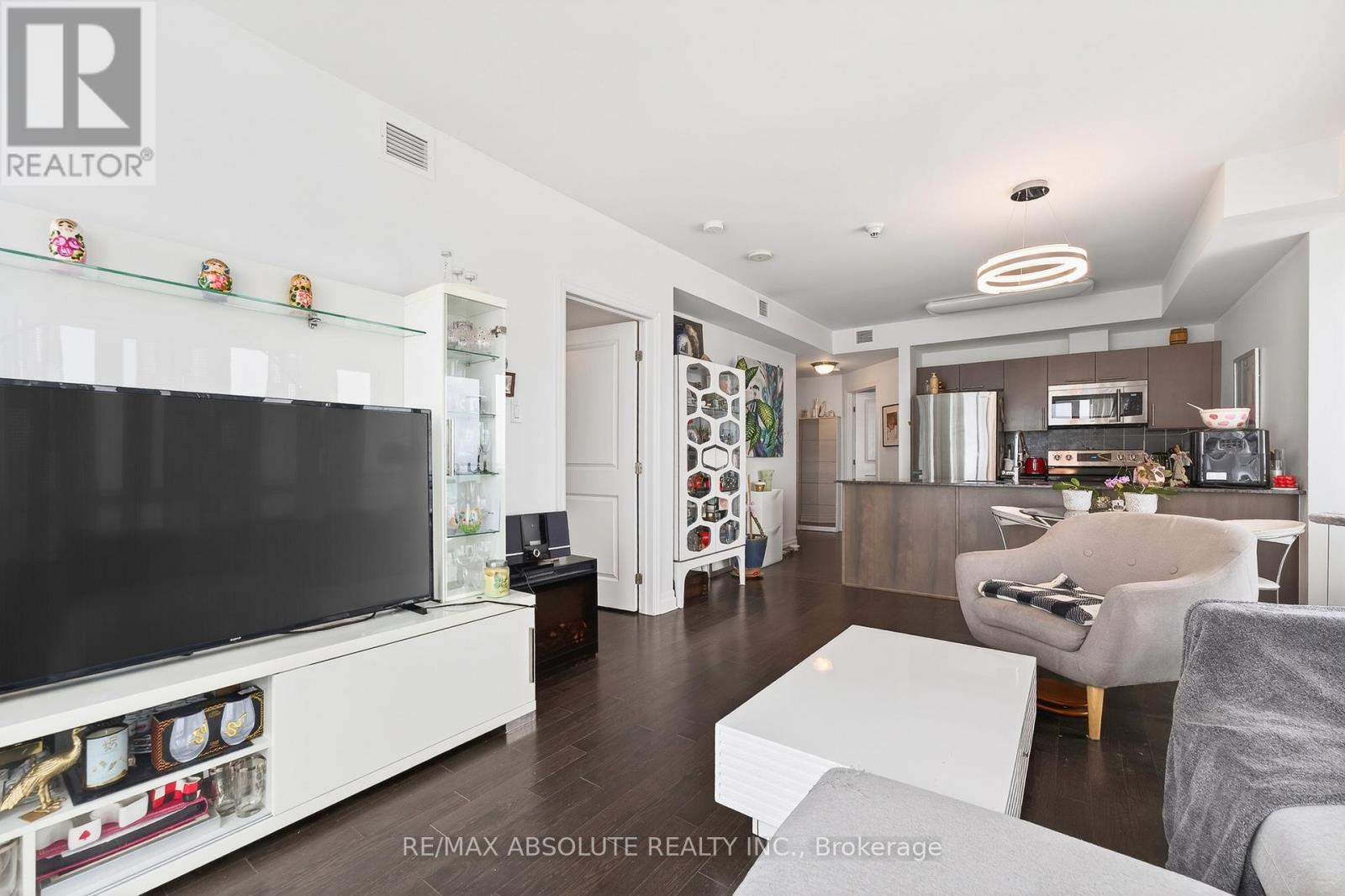 1209 - 90 Landry Street, Ottawa, Ontario  K1L 0A9 - Photo 10 - X12798470