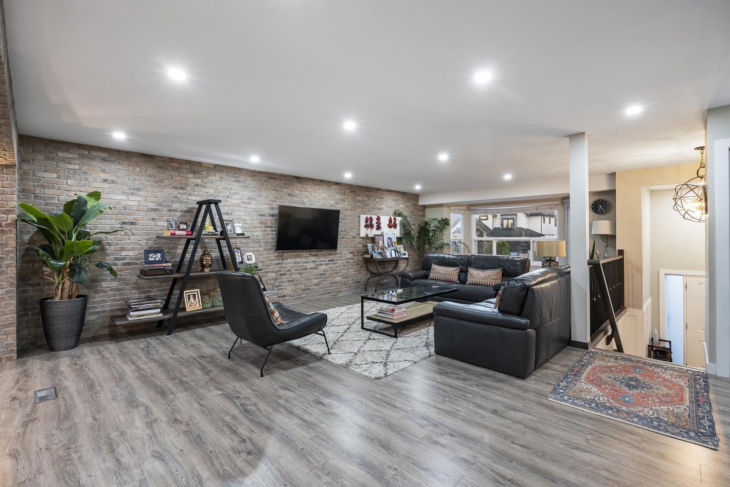 6470 130 Street, Surrey, British Columbia  V3W 4J1 - Photo 3 - R3091329