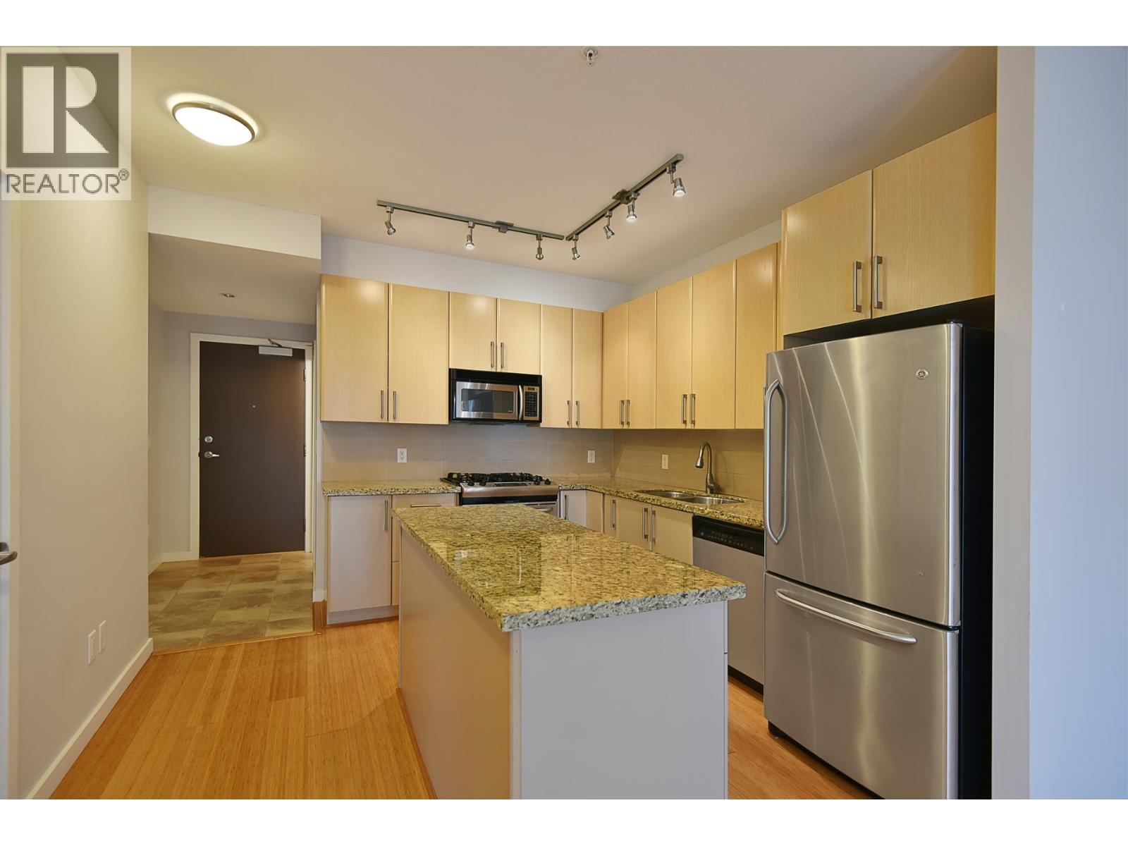 233 5160 Davis Bay Road, Sechelt, British Columbia  V7Z 0H3 - Photo 2 - R3091304