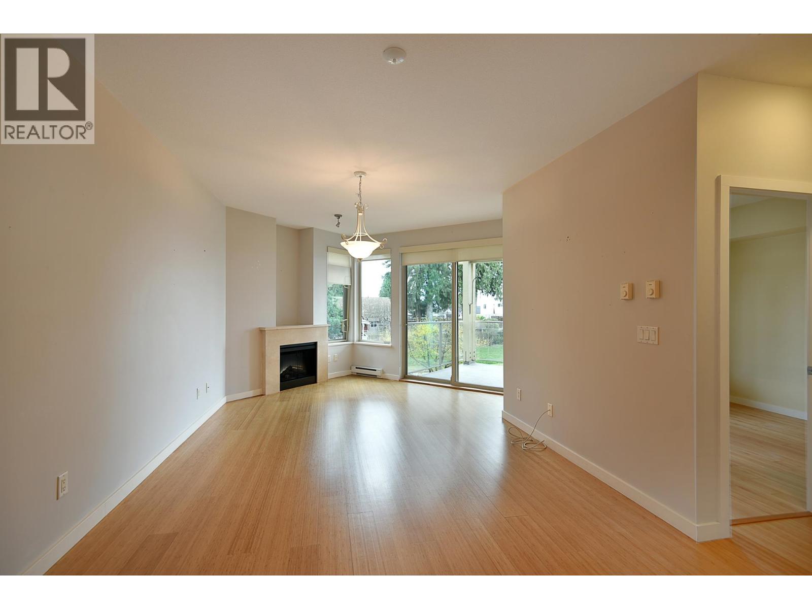 233 5160 Davis Bay Road, Sechelt, British Columbia  V7Z 0H3 - Photo 3 - R3091304