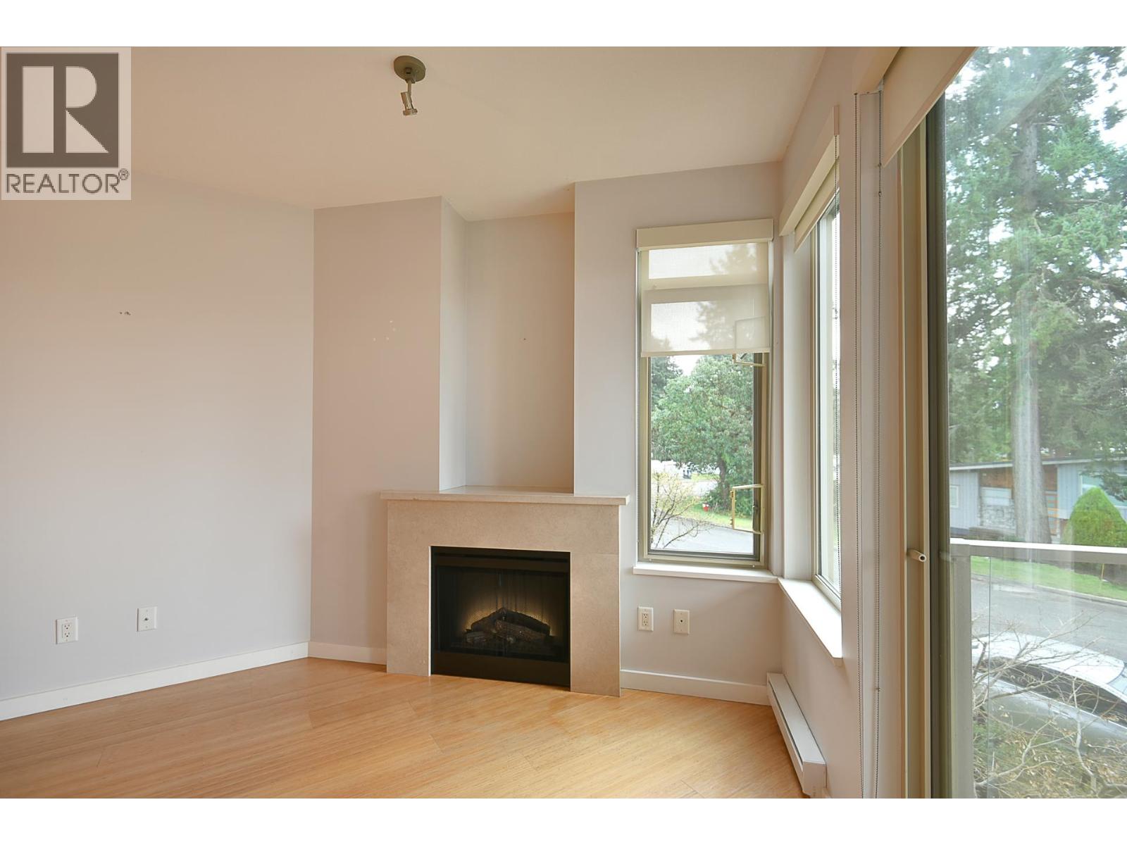 233 5160 Davis Bay Road, Sechelt, British Columbia  V7Z 0H3 - Photo 4 - R3091304