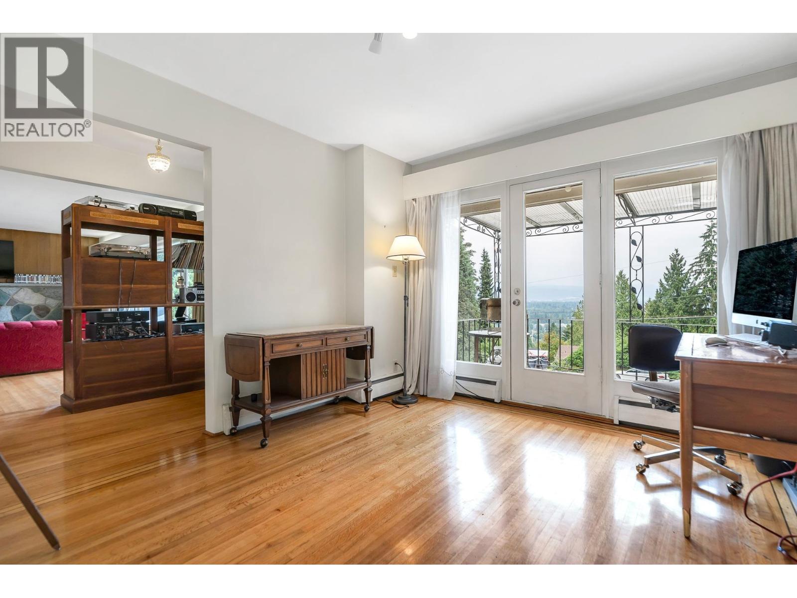 3088 Lazy A Street, Coquitlam, British Columbia  V3C 3N9 - Photo 12 - R3090540