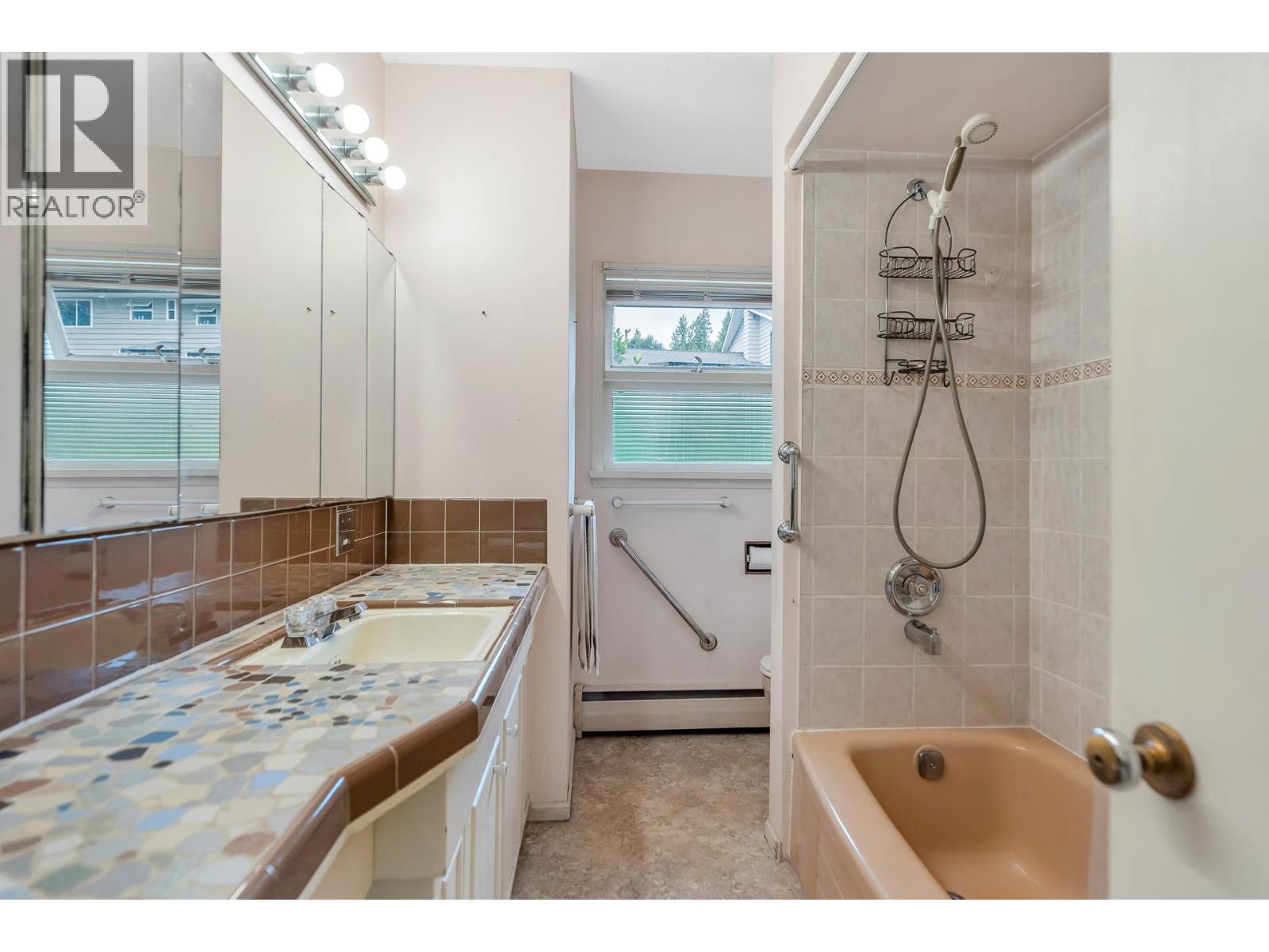 3088 Lazy A Street, Coquitlam, British Columbia  V3C 3N9 - Photo 24 - R3090540