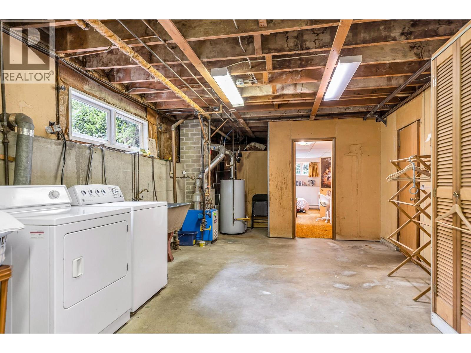 3088 Lazy A Street, Coquitlam, British Columbia  V3C 3N9 - Photo 32 - R3090540