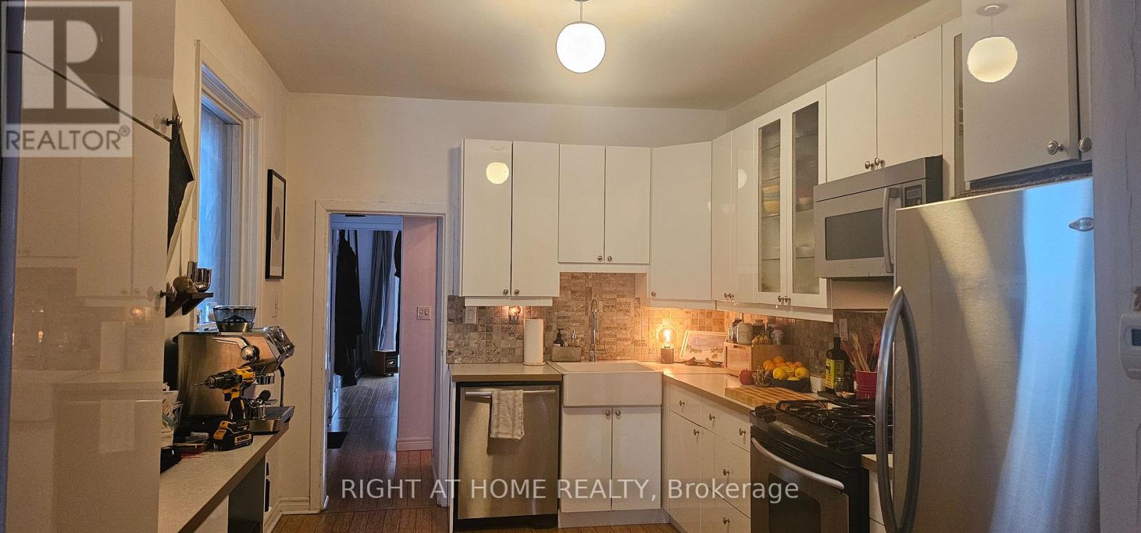 33 Foxley Street, Toronto, Ontario  M6J 1P9 - Photo 7 - C12799880