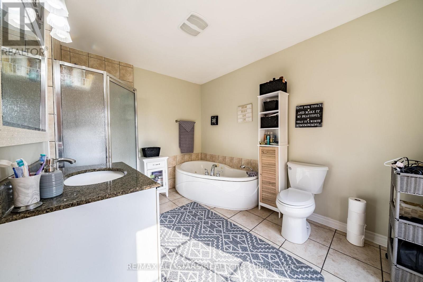 100 Snow Ridge Court, Oshawa, Ontario  L1H 0S5 - Photo 21 - E12799796