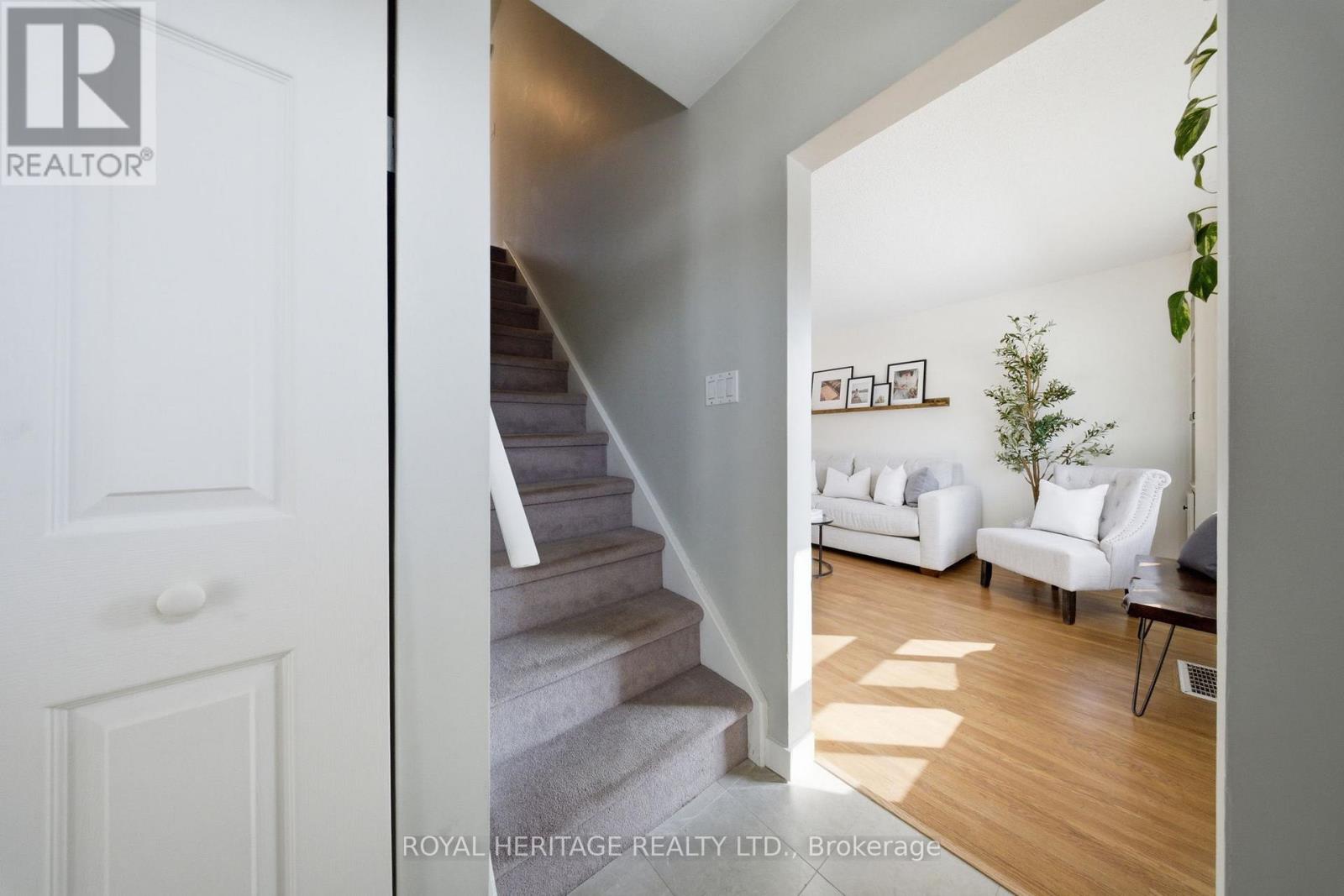 36 Forest Road, Ajax, Ontario  L1S 2N3 - Photo 17 - E12799848